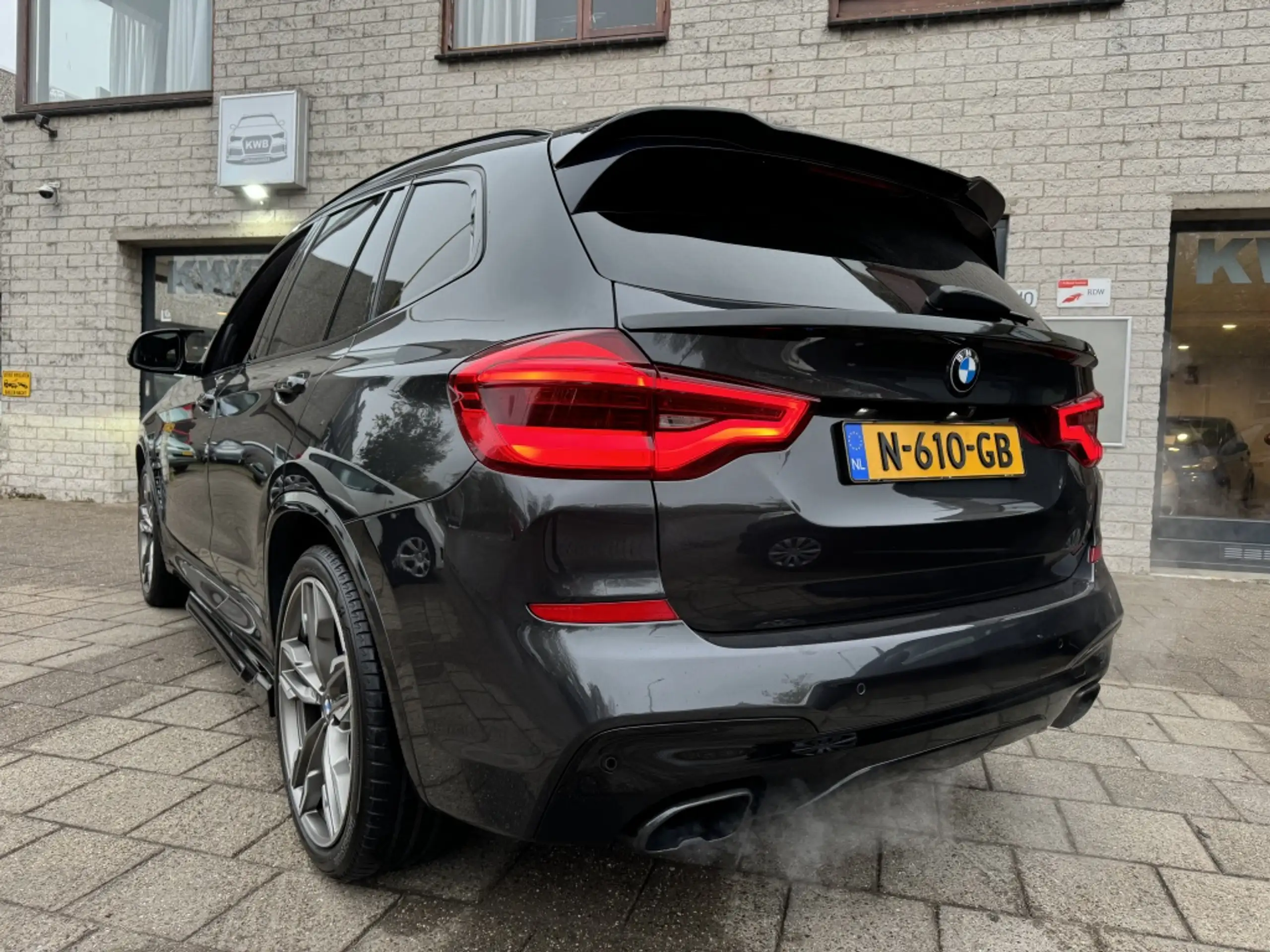 BMW - X3