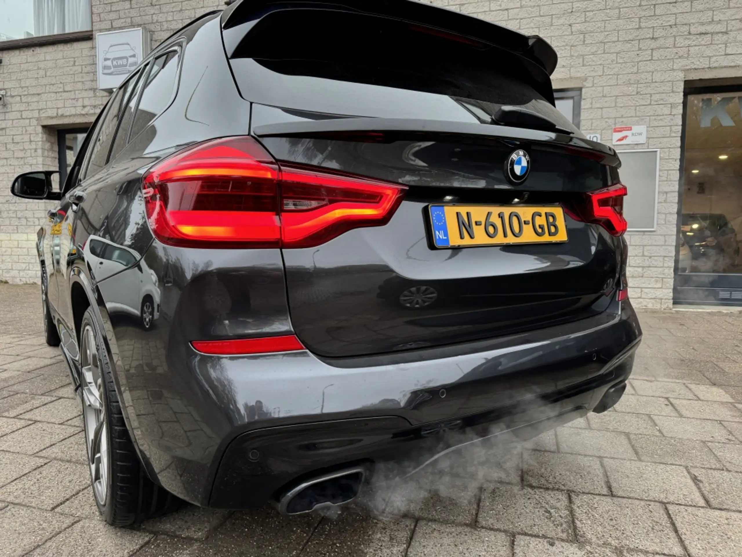 BMW - X3