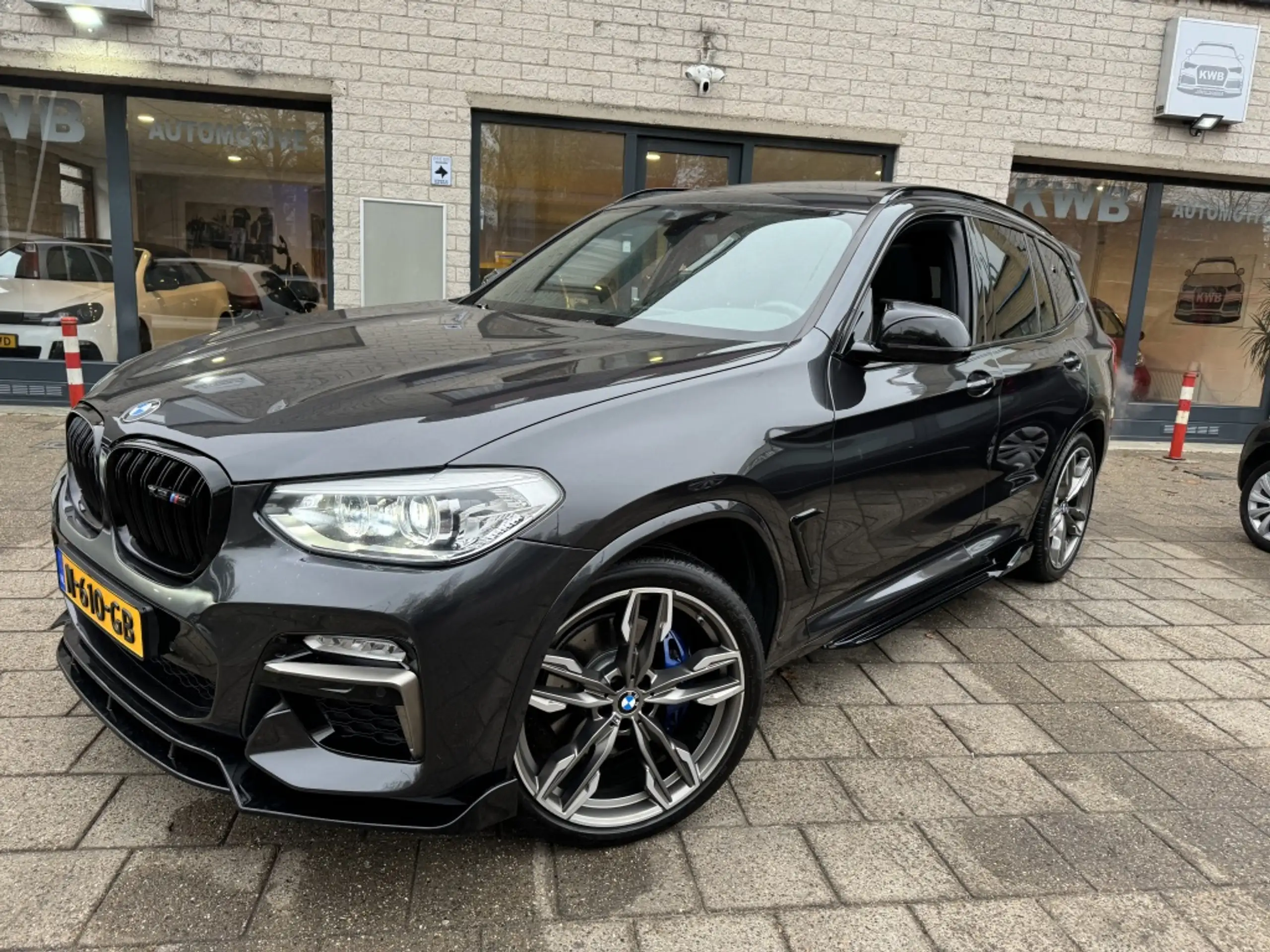 BMW - X3