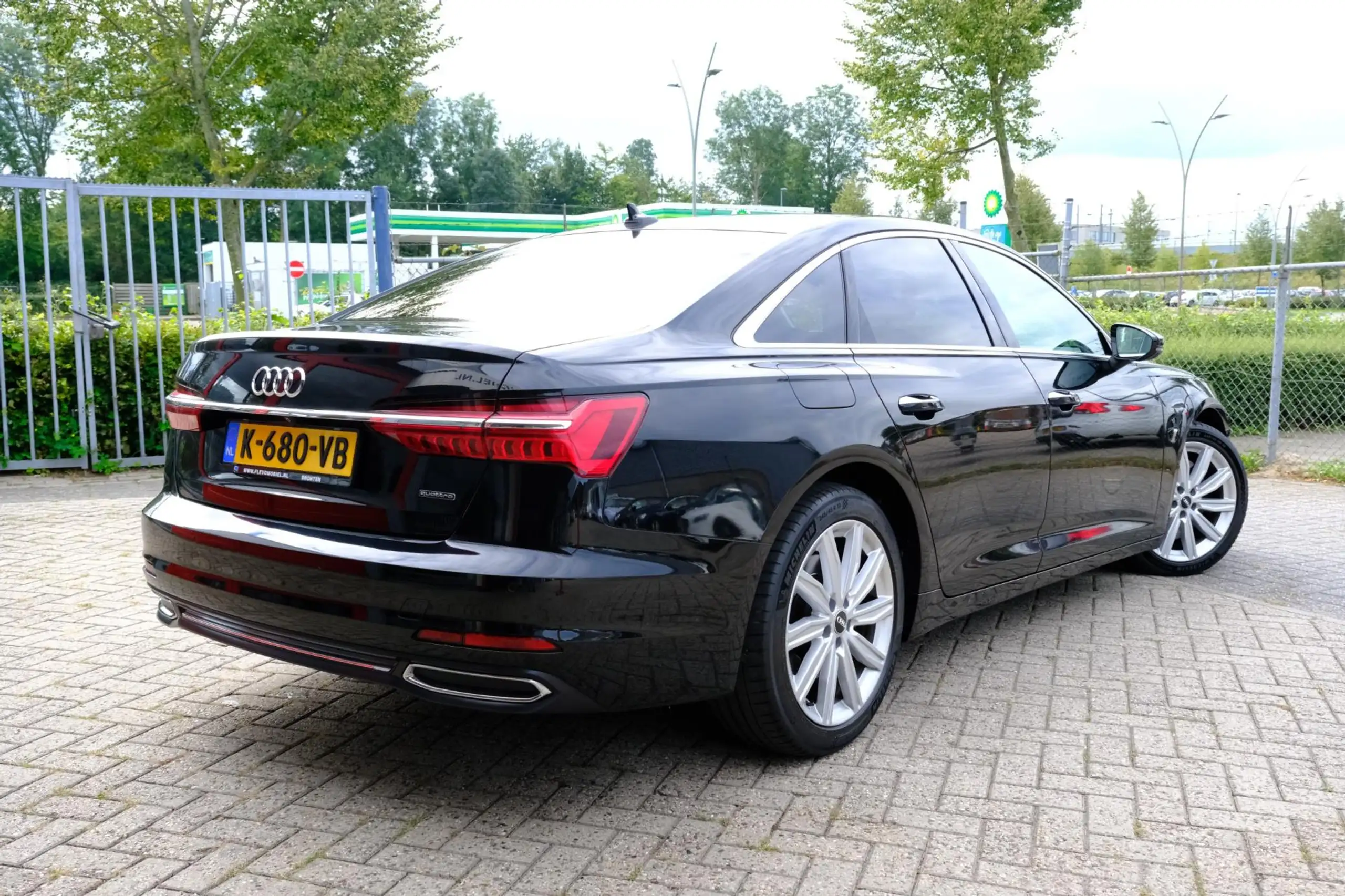 Audi - A6