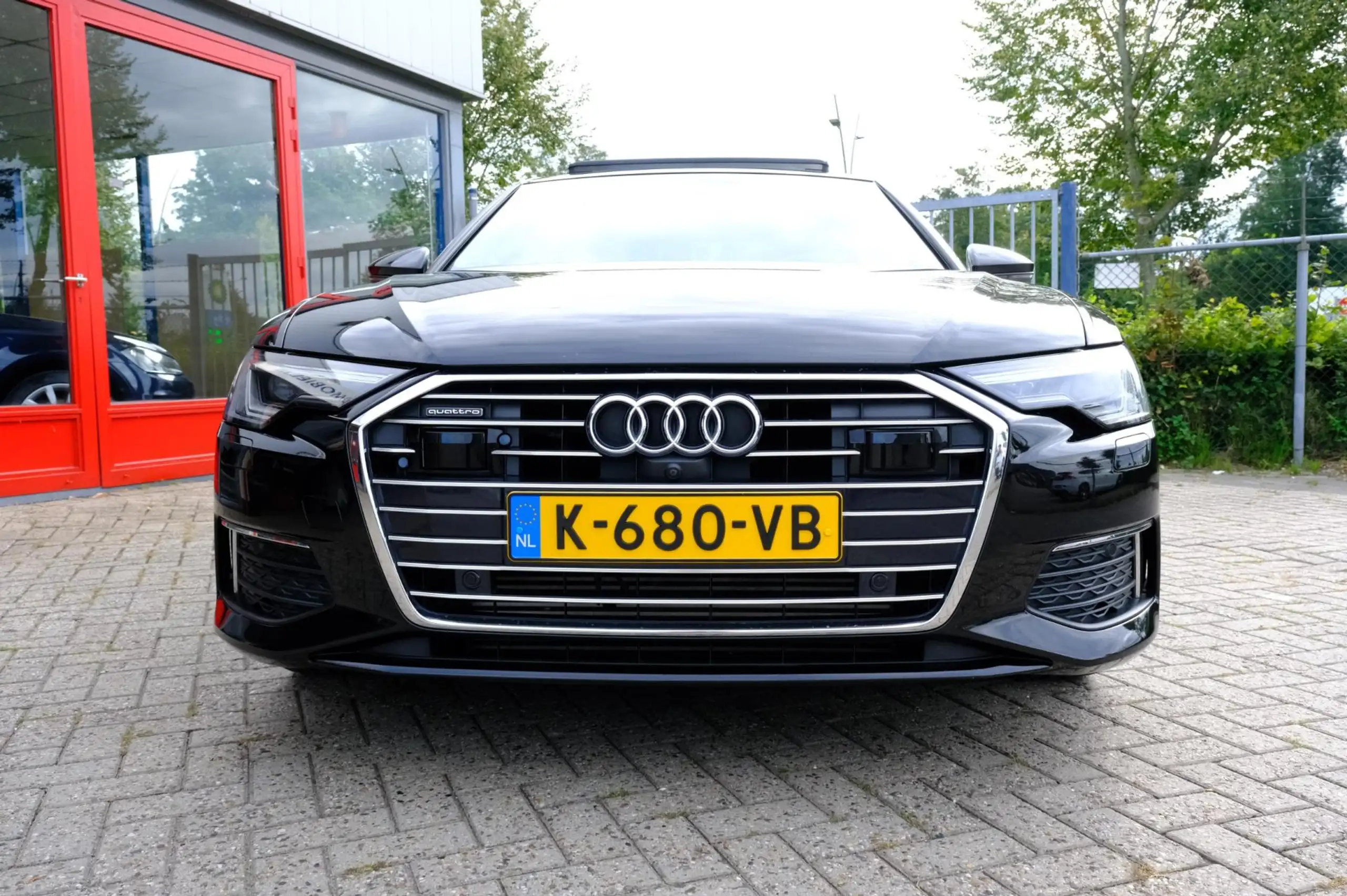 Audi - A6