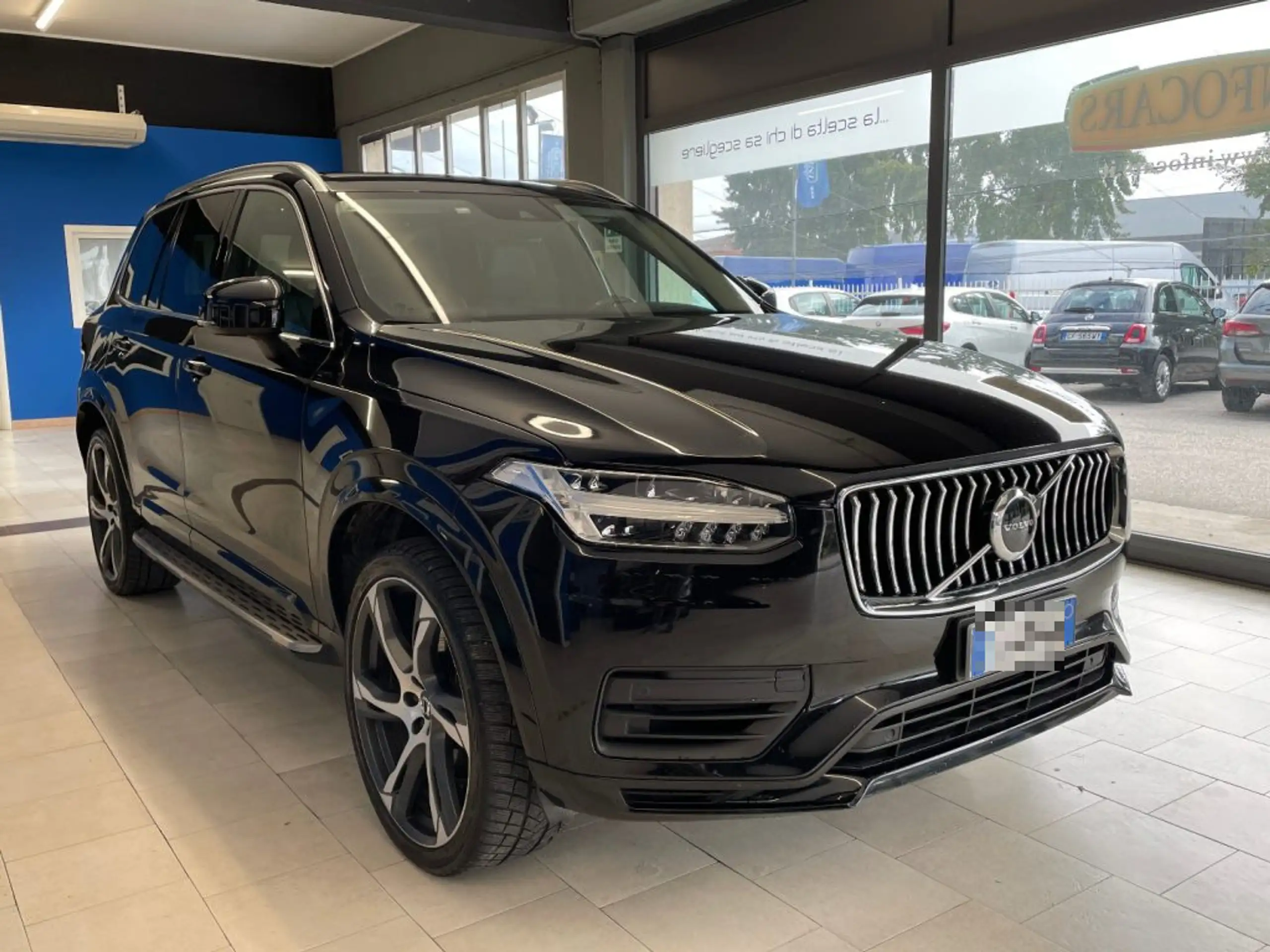 Volvo - XC90