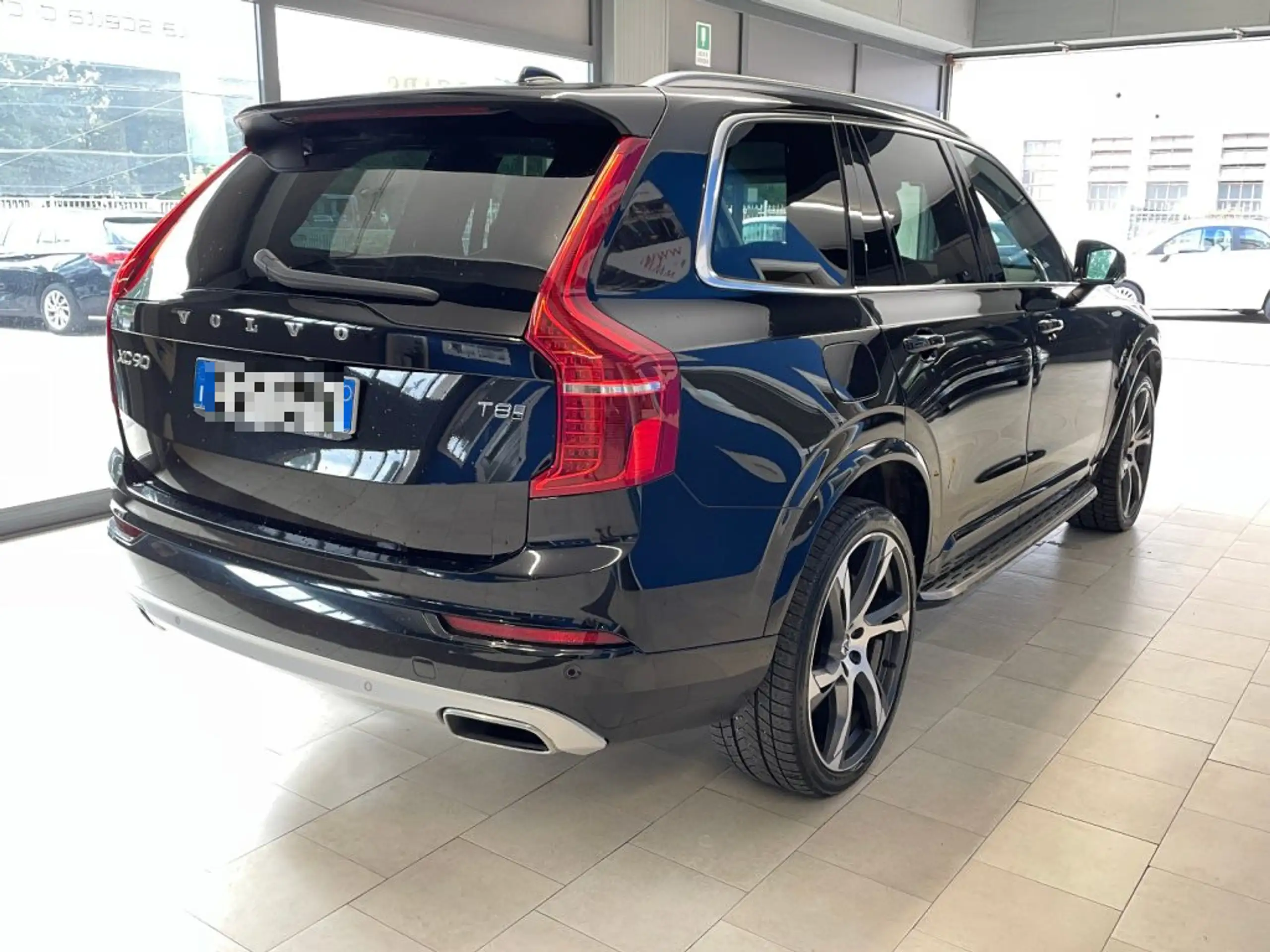 Volvo - XC90