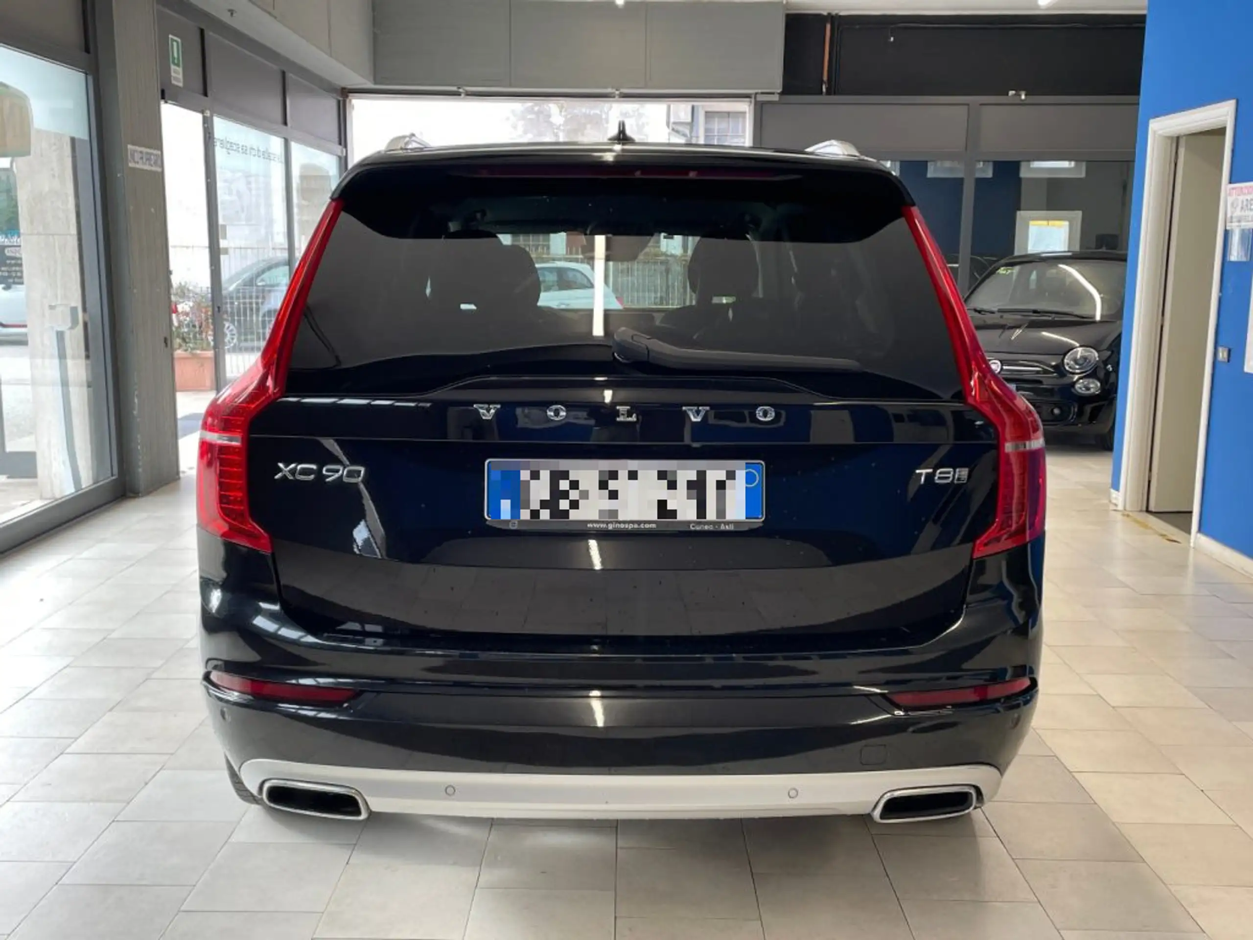 Volvo - XC90