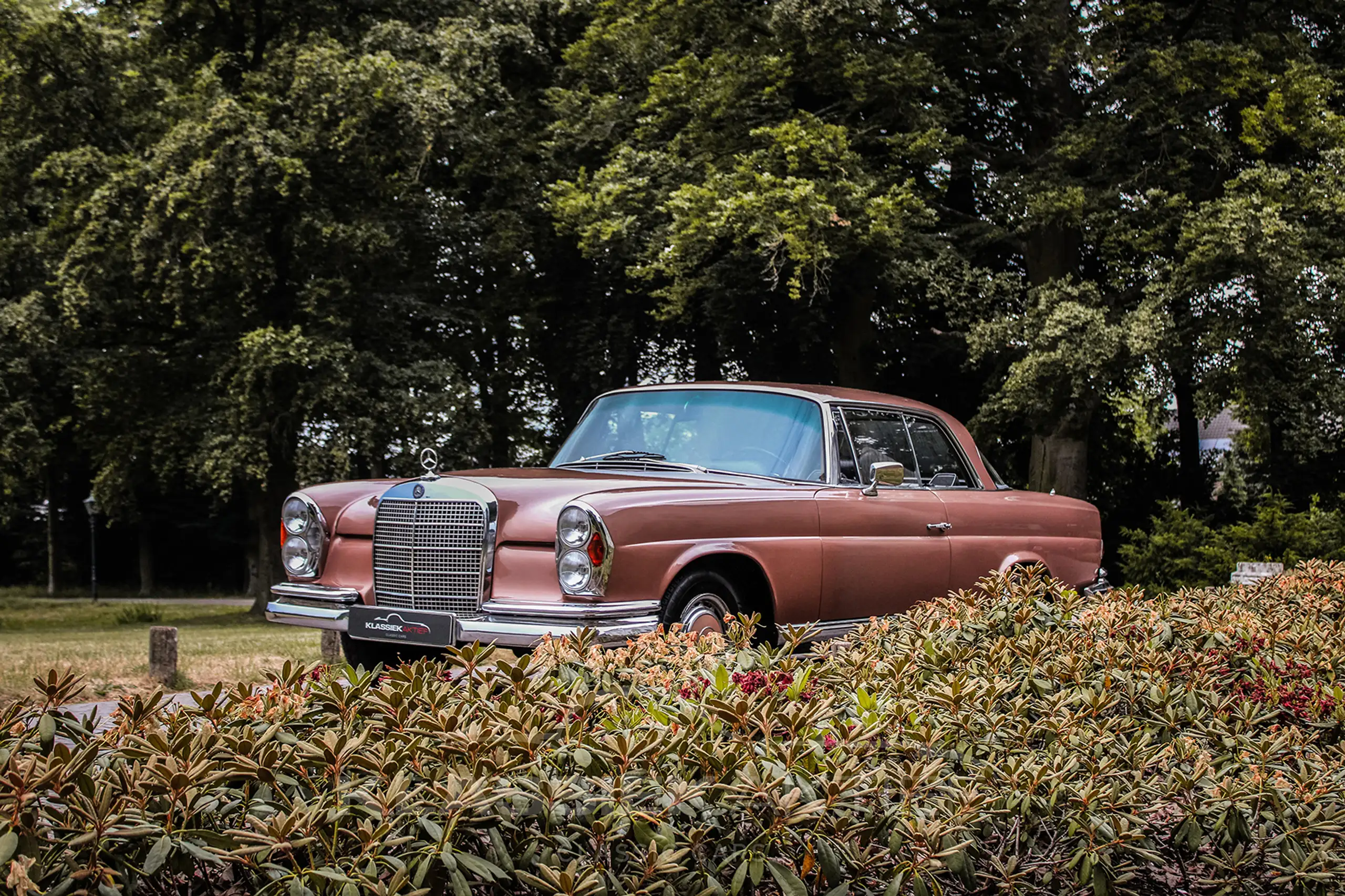 Mercedes-Benz - 280