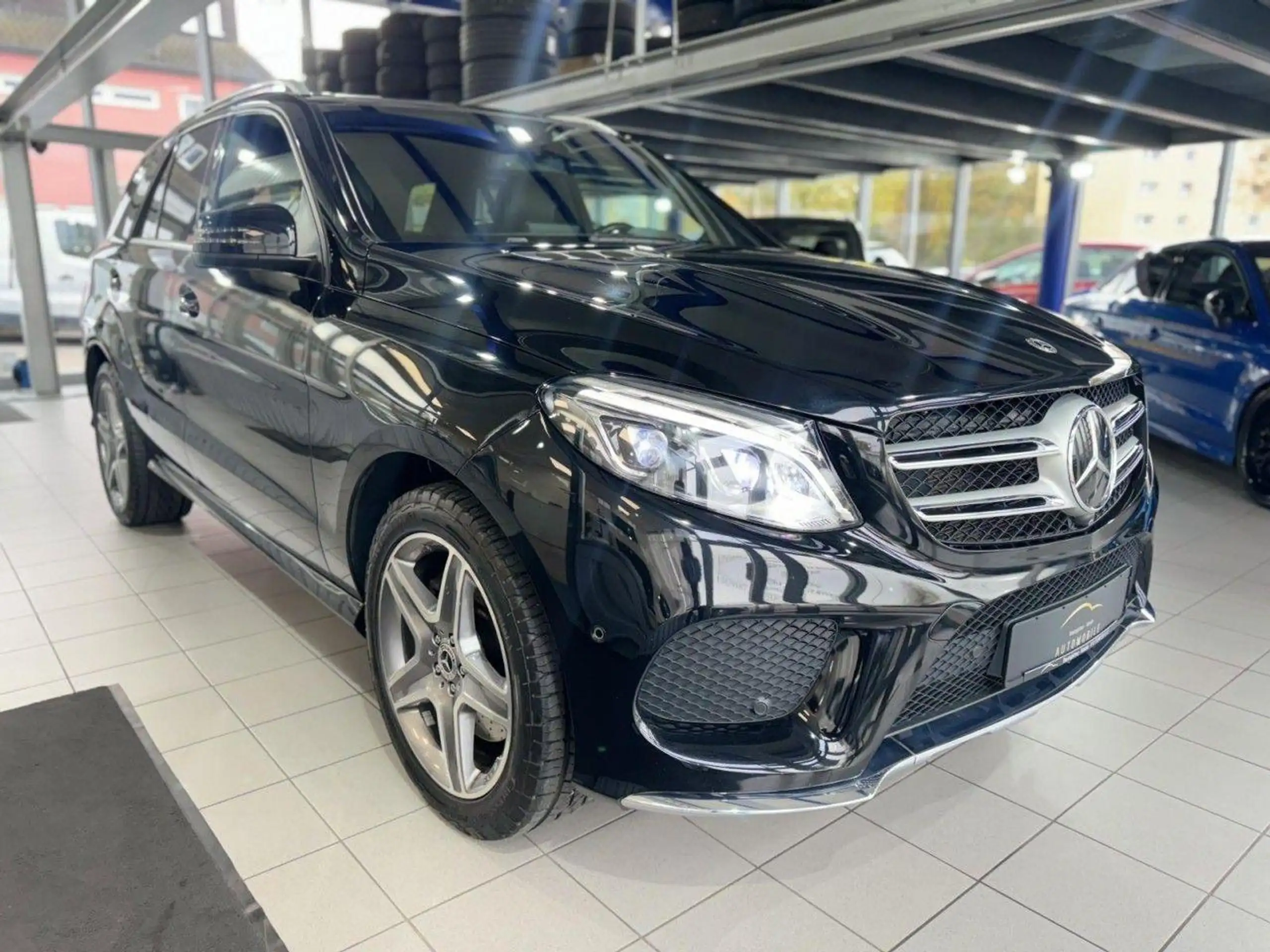 Mercedes-Benz - GLE 400