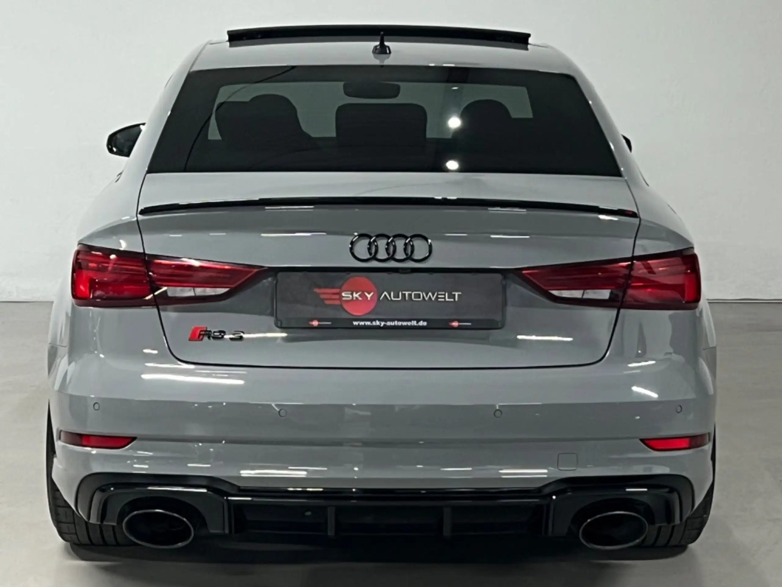 Audi - RS3