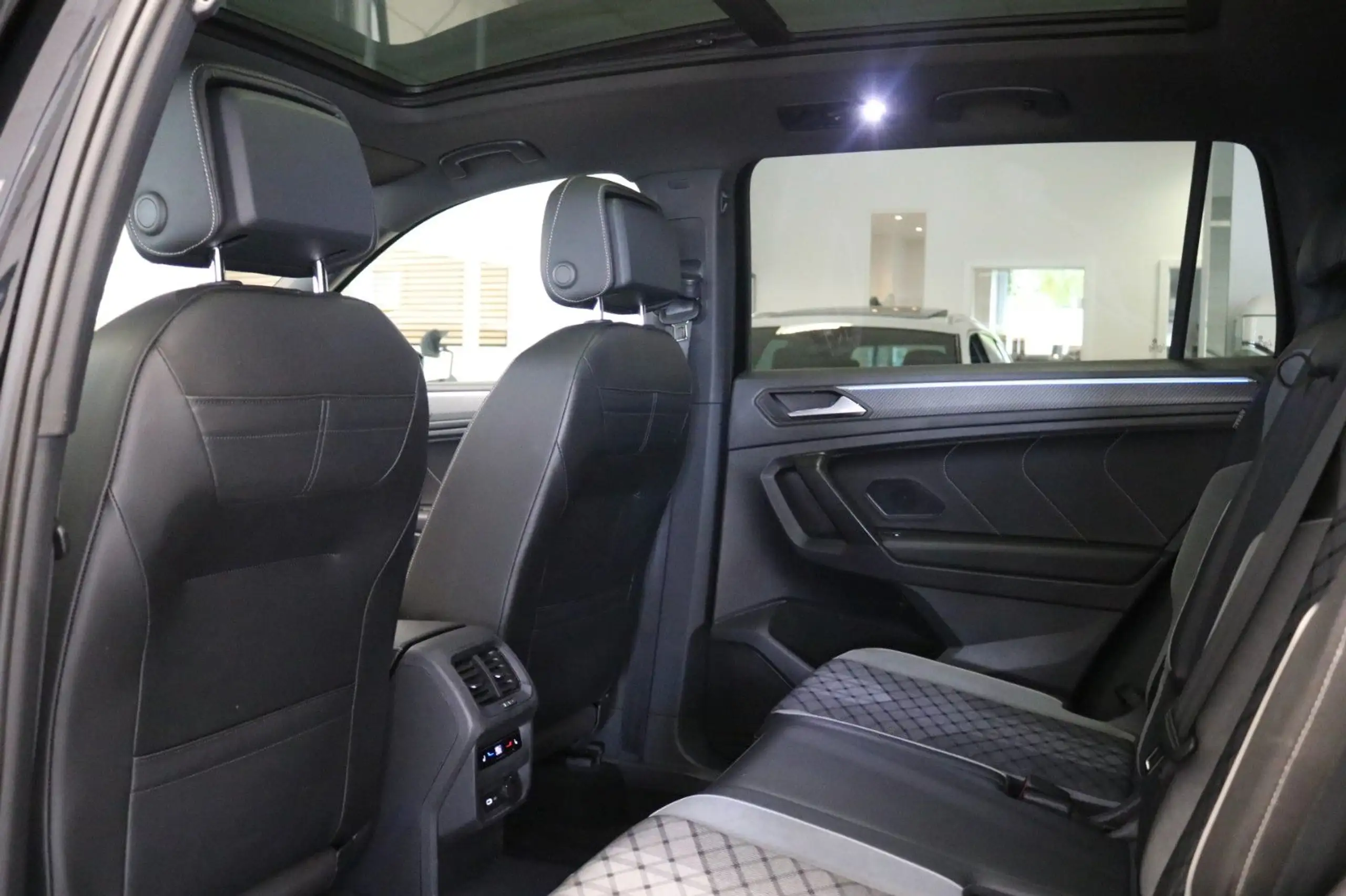 Volkswagen - Tiguan Allspace