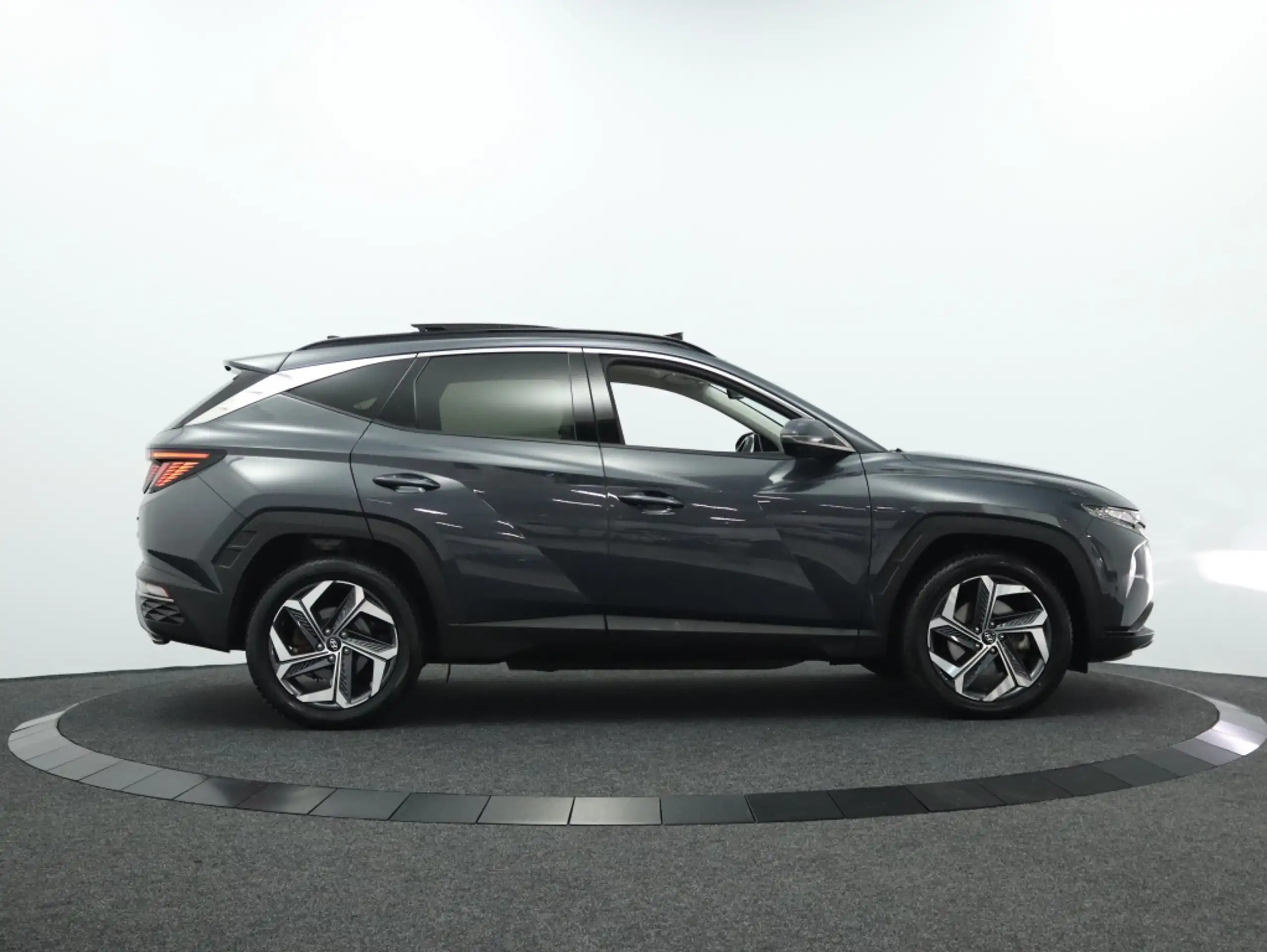 Hyundai - TUCSON