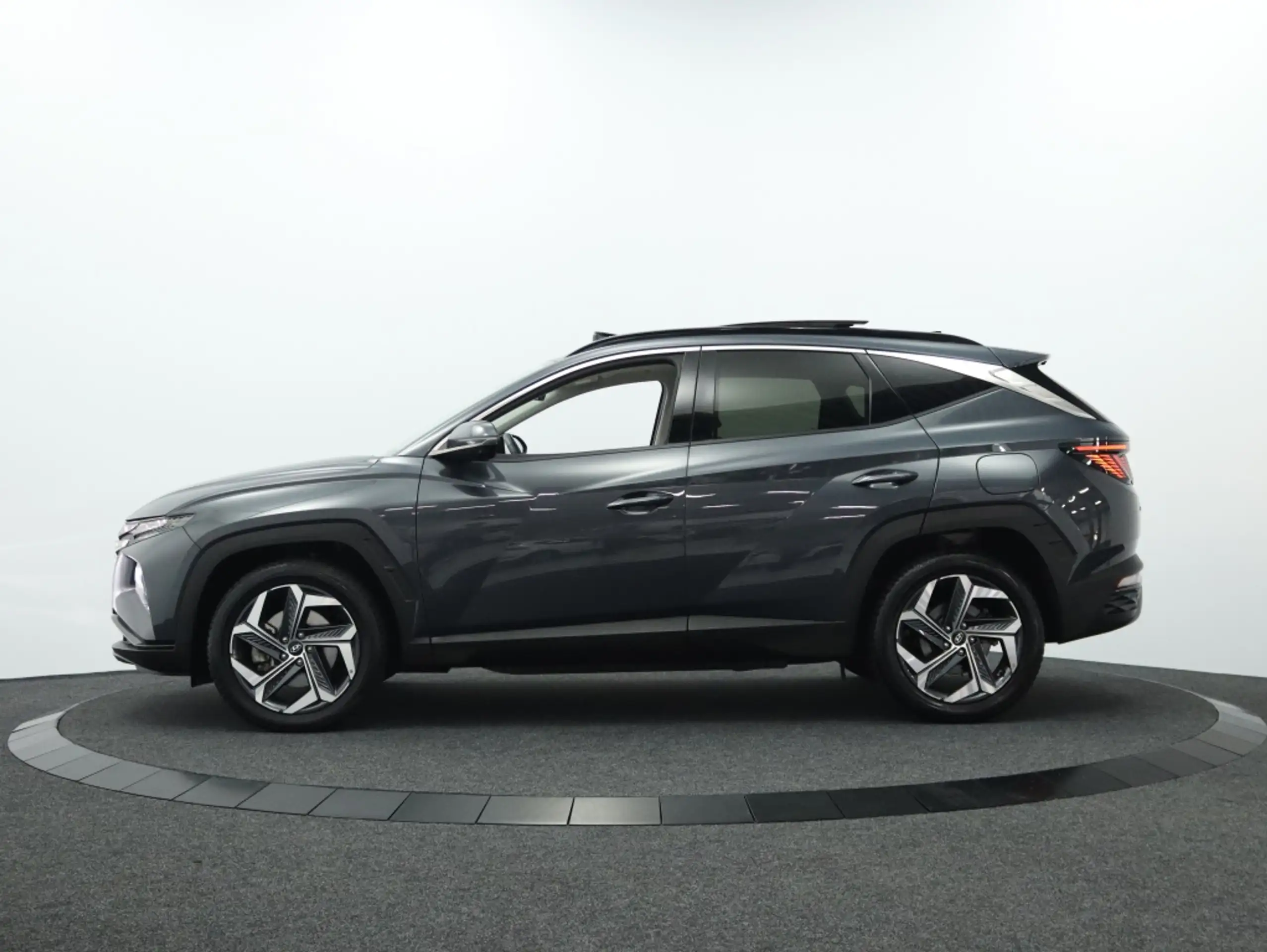 Hyundai - TUCSON