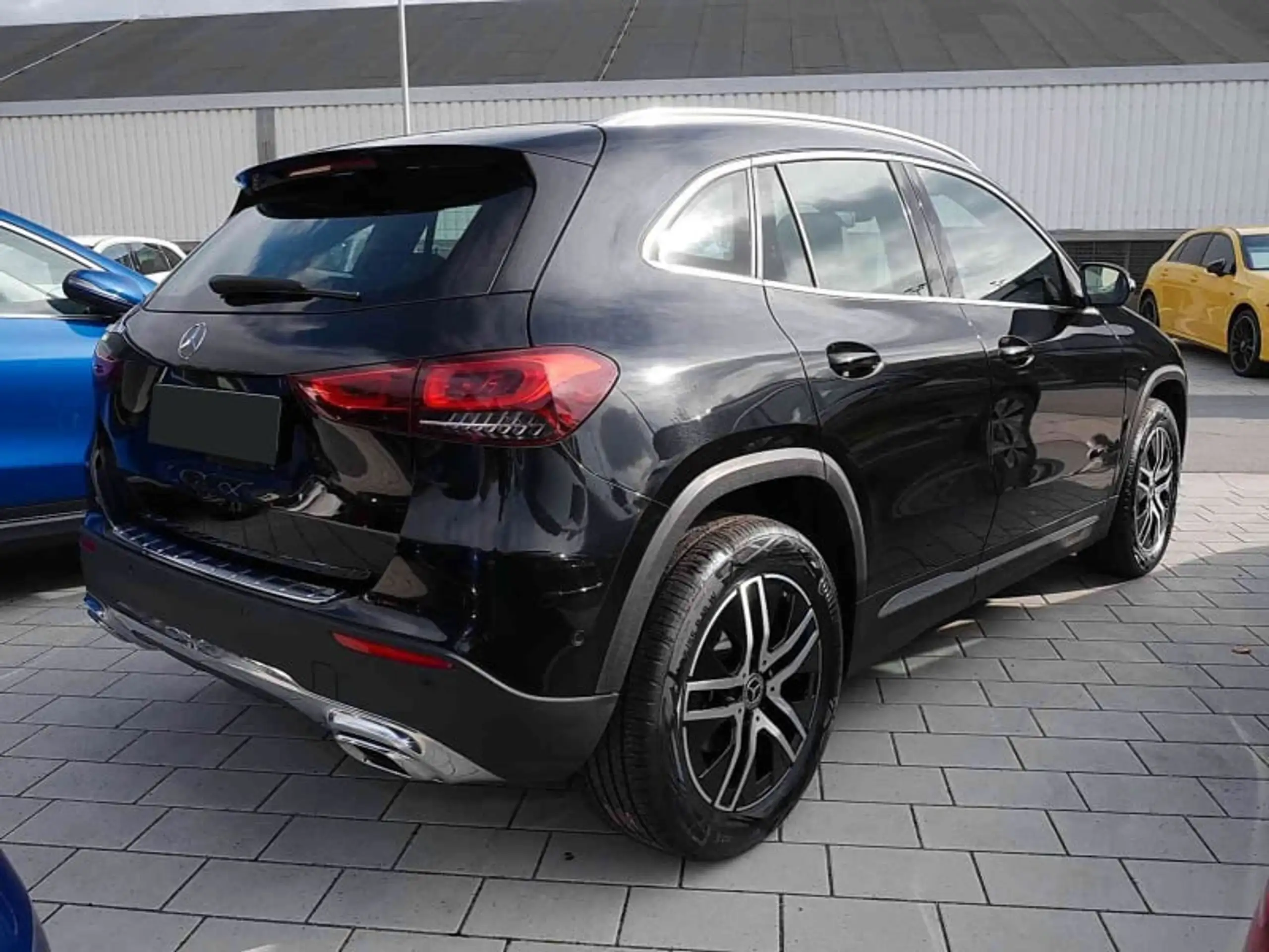 Mercedes-Benz - GLA 180