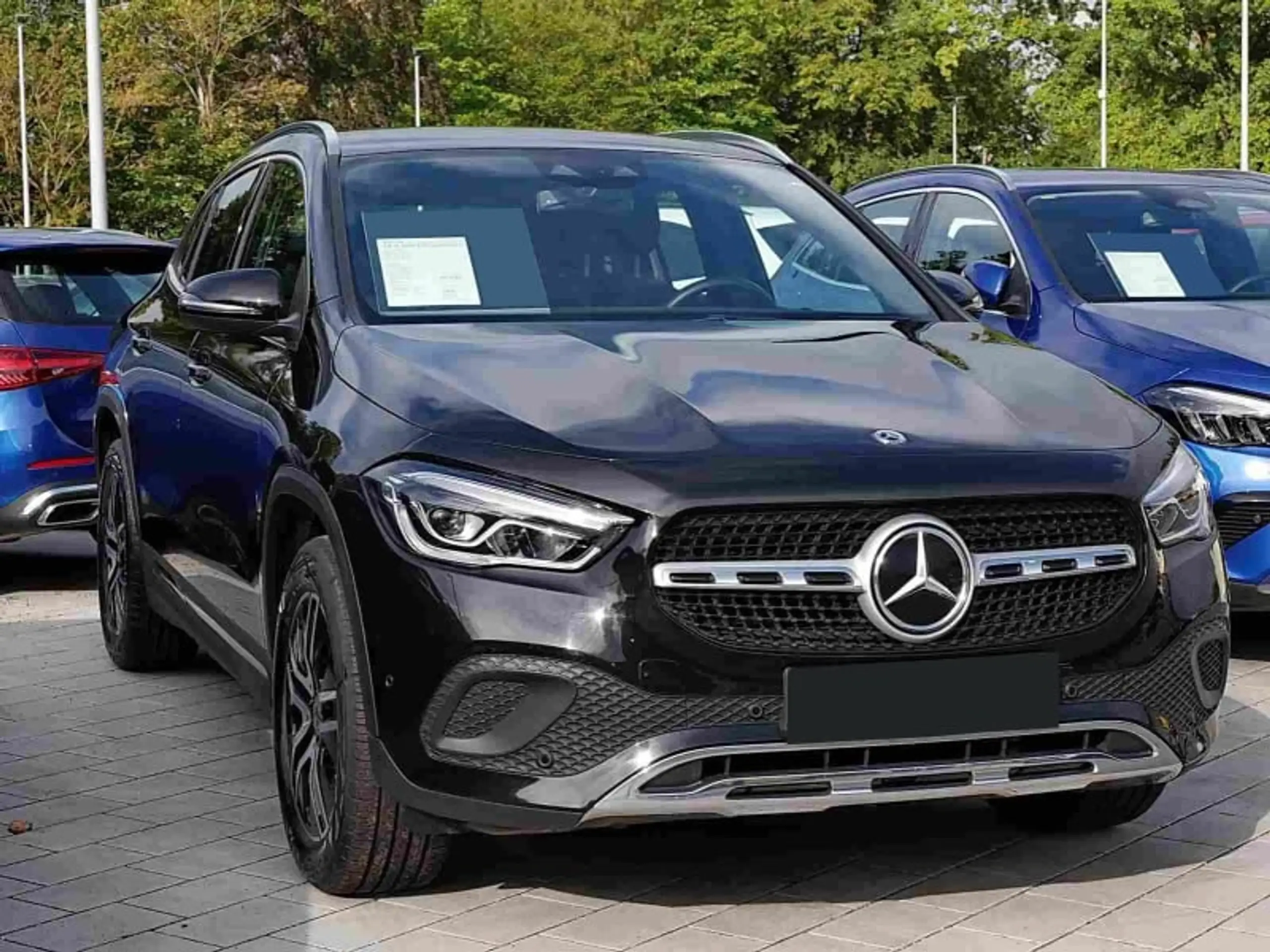 Mercedes-Benz - GLA 180