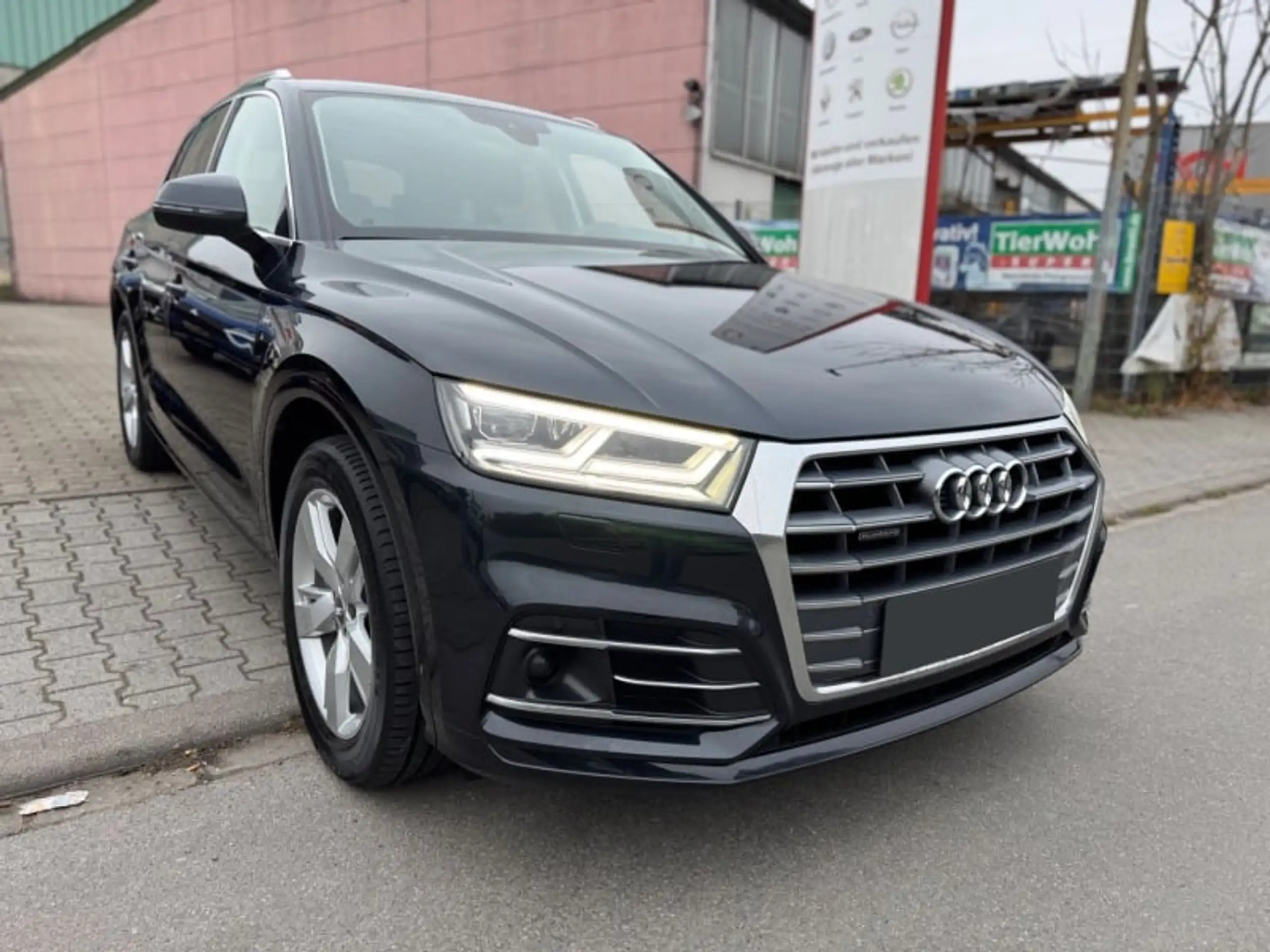 Audi - Q5