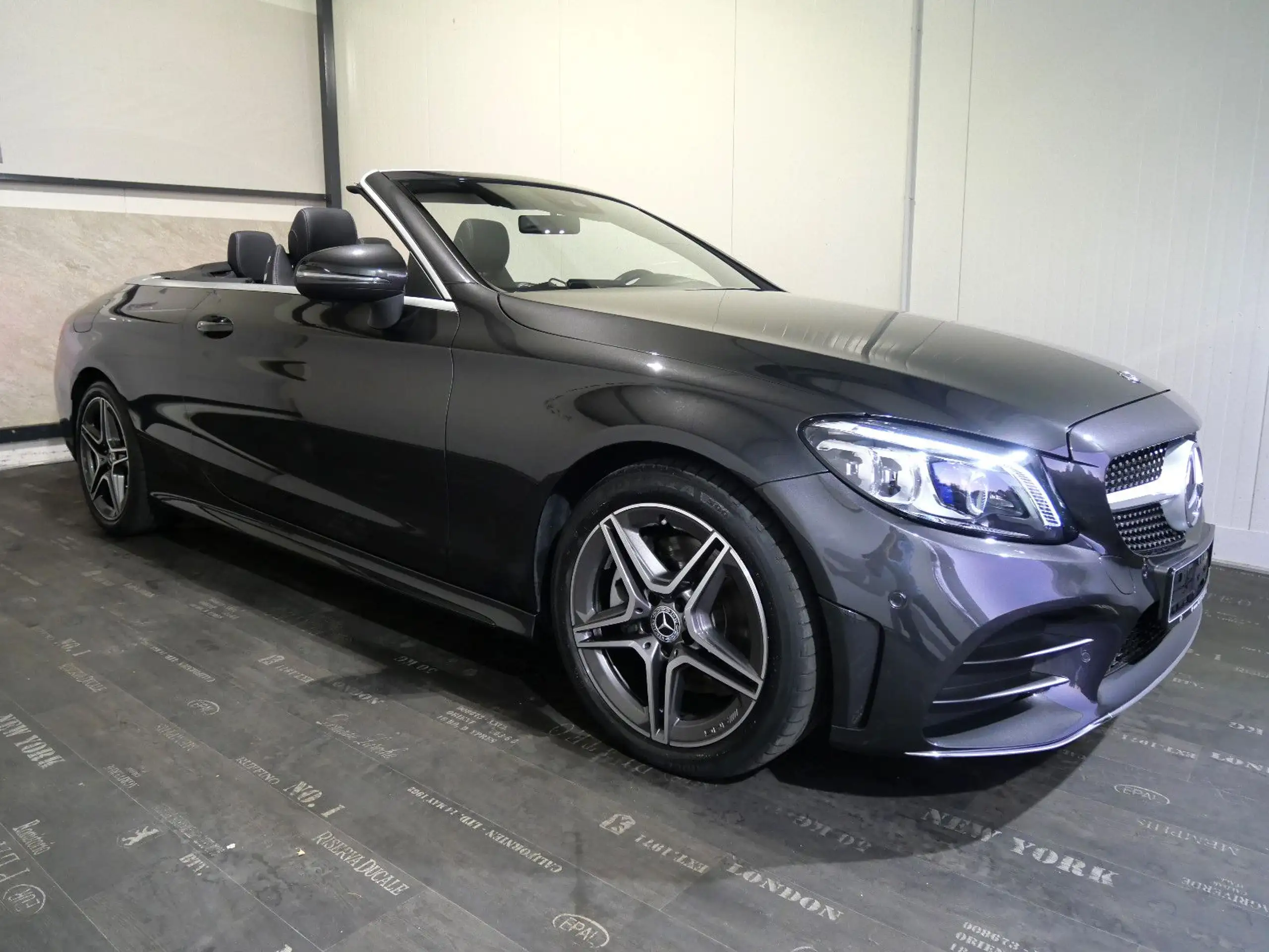 Mercedes-Benz - C 300