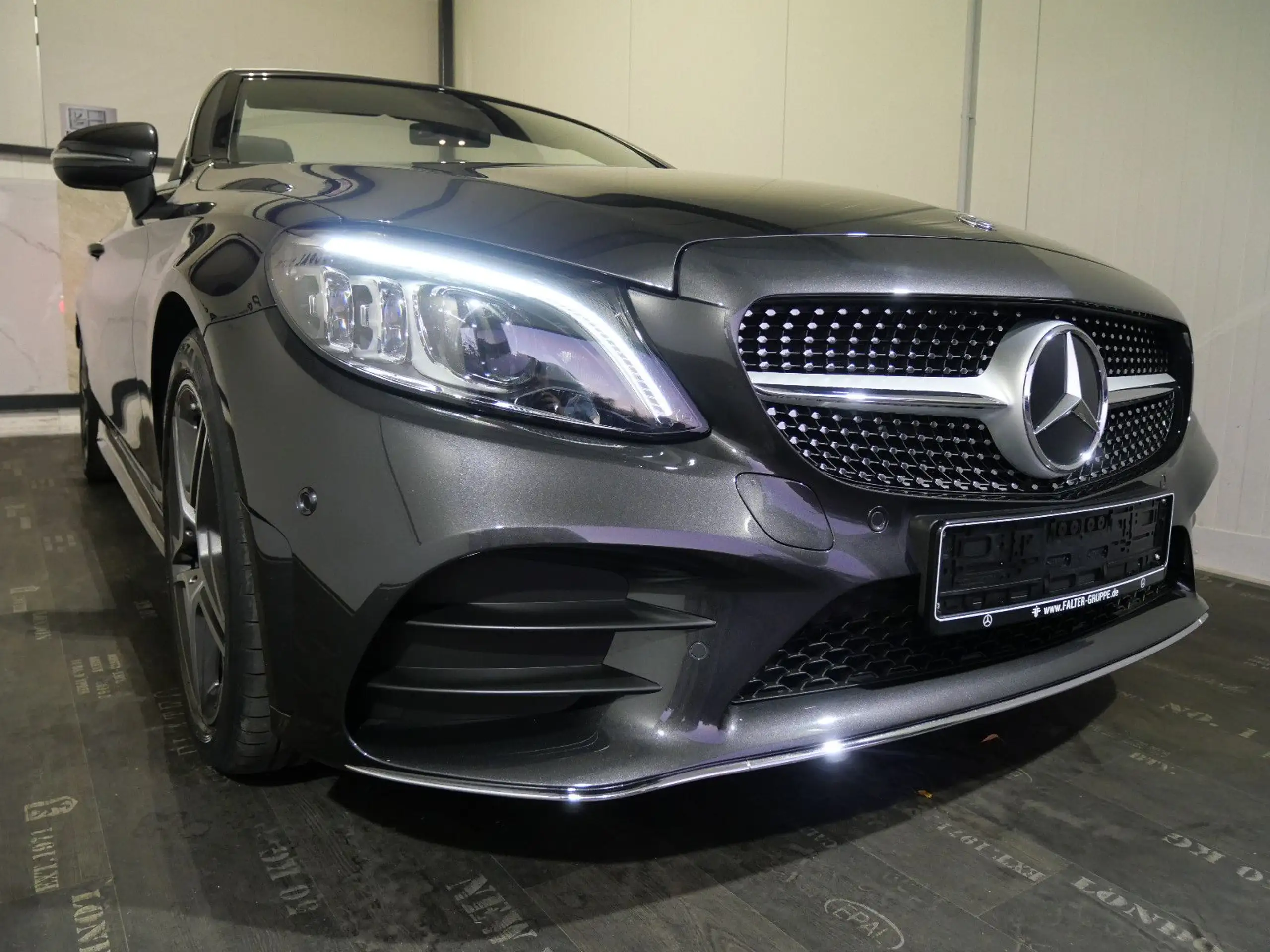 Mercedes-Benz - C 300