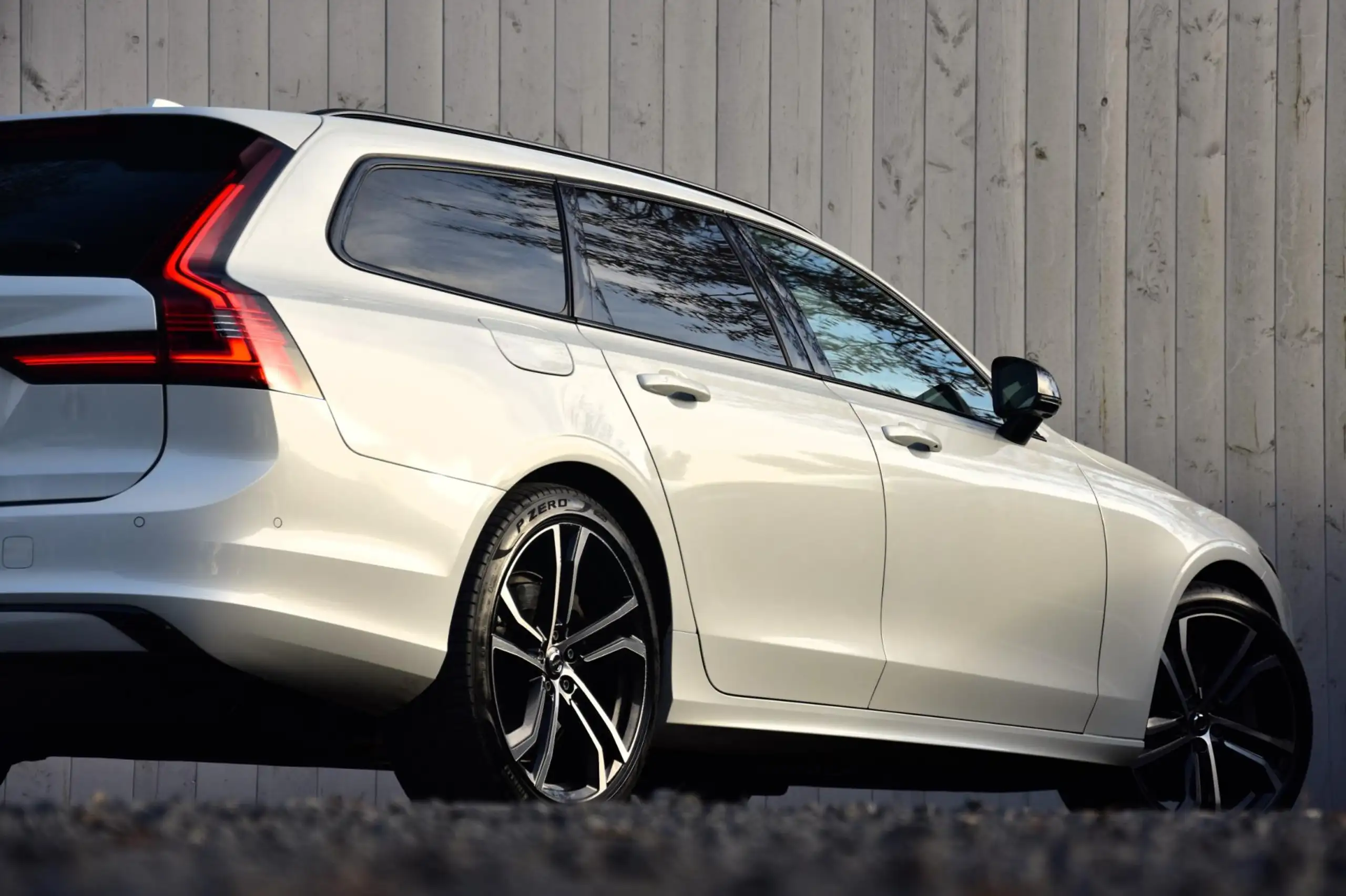 Volvo - V90