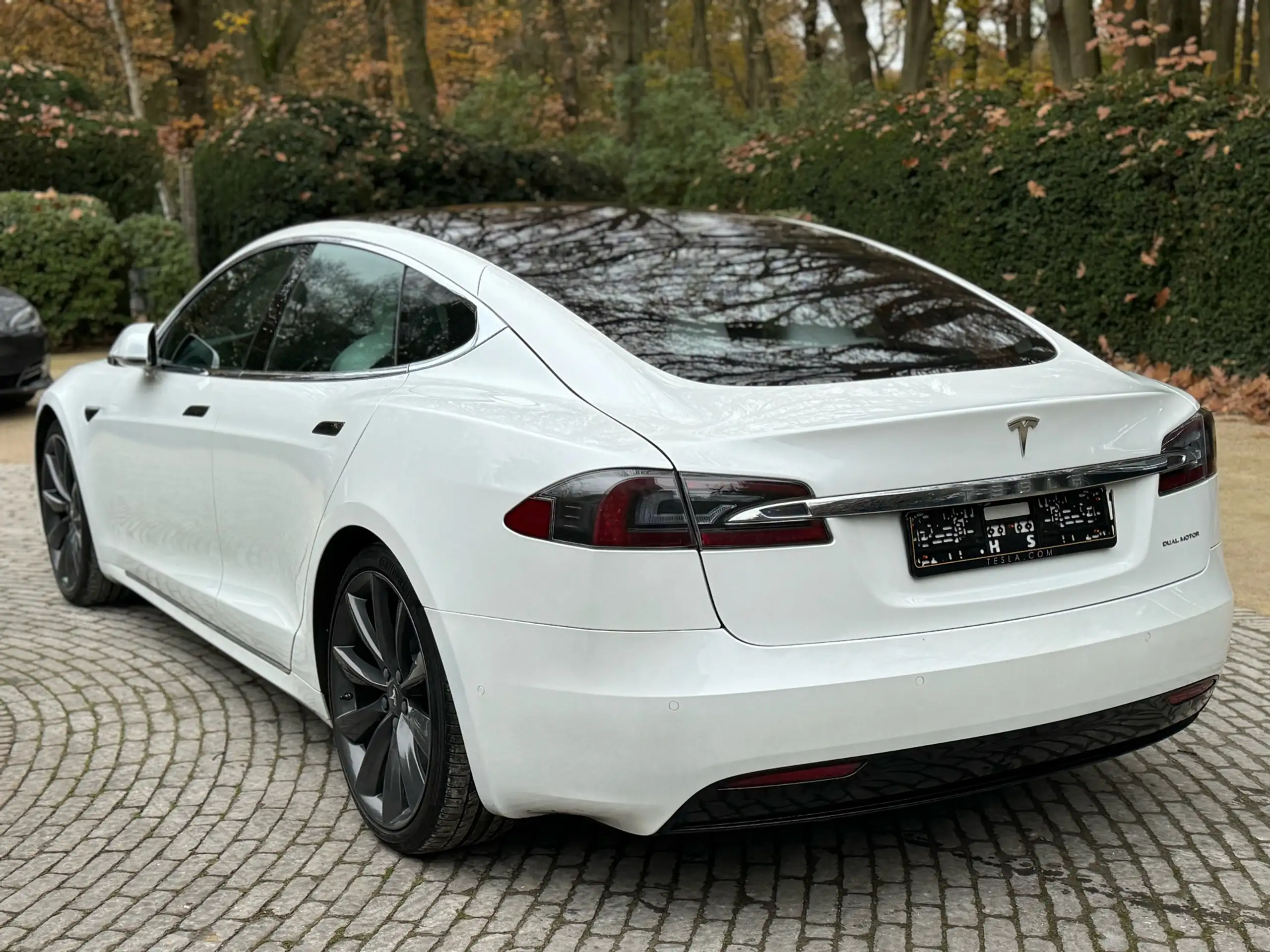 Tesla - Model S