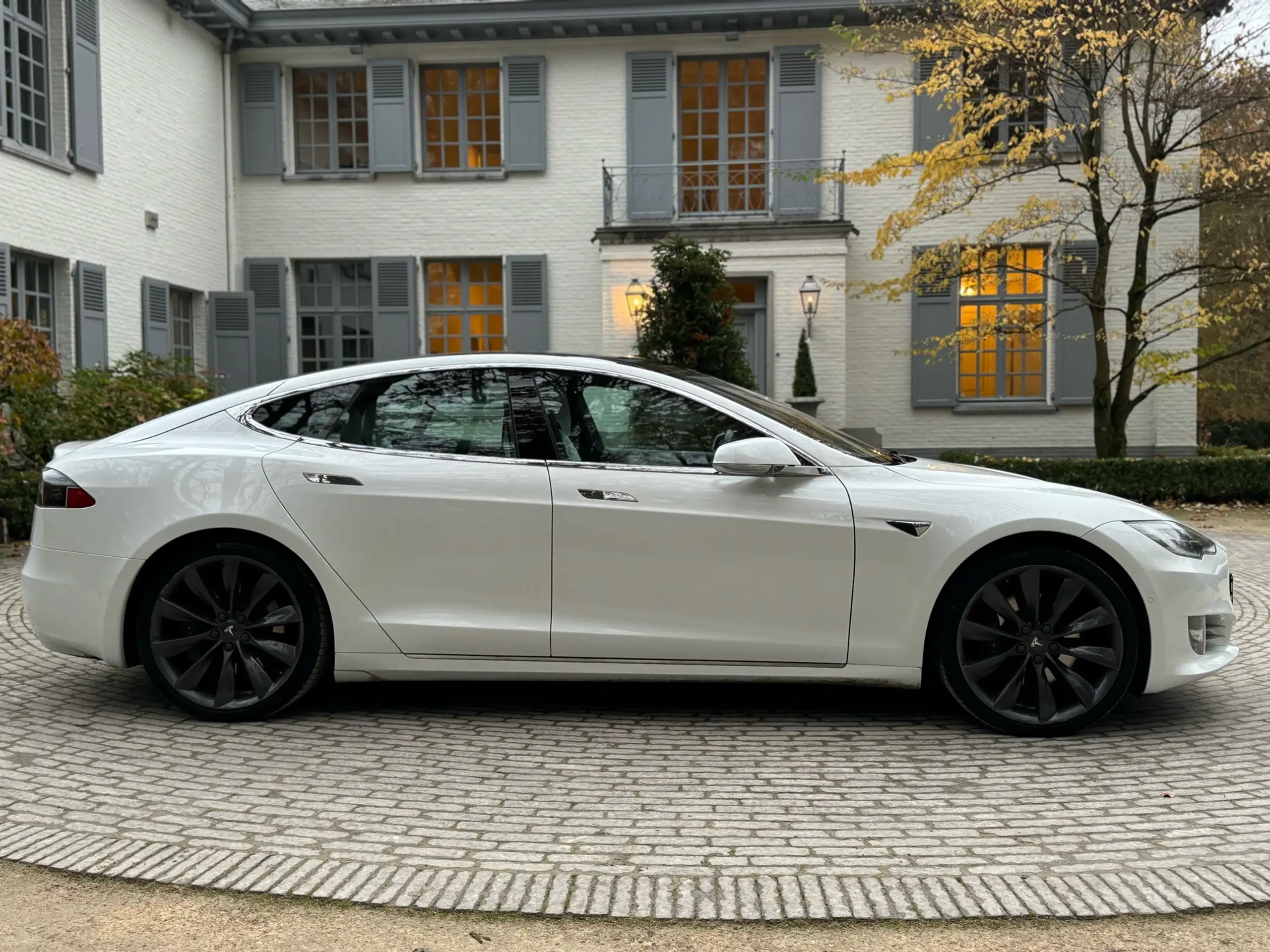 Tesla - Model S