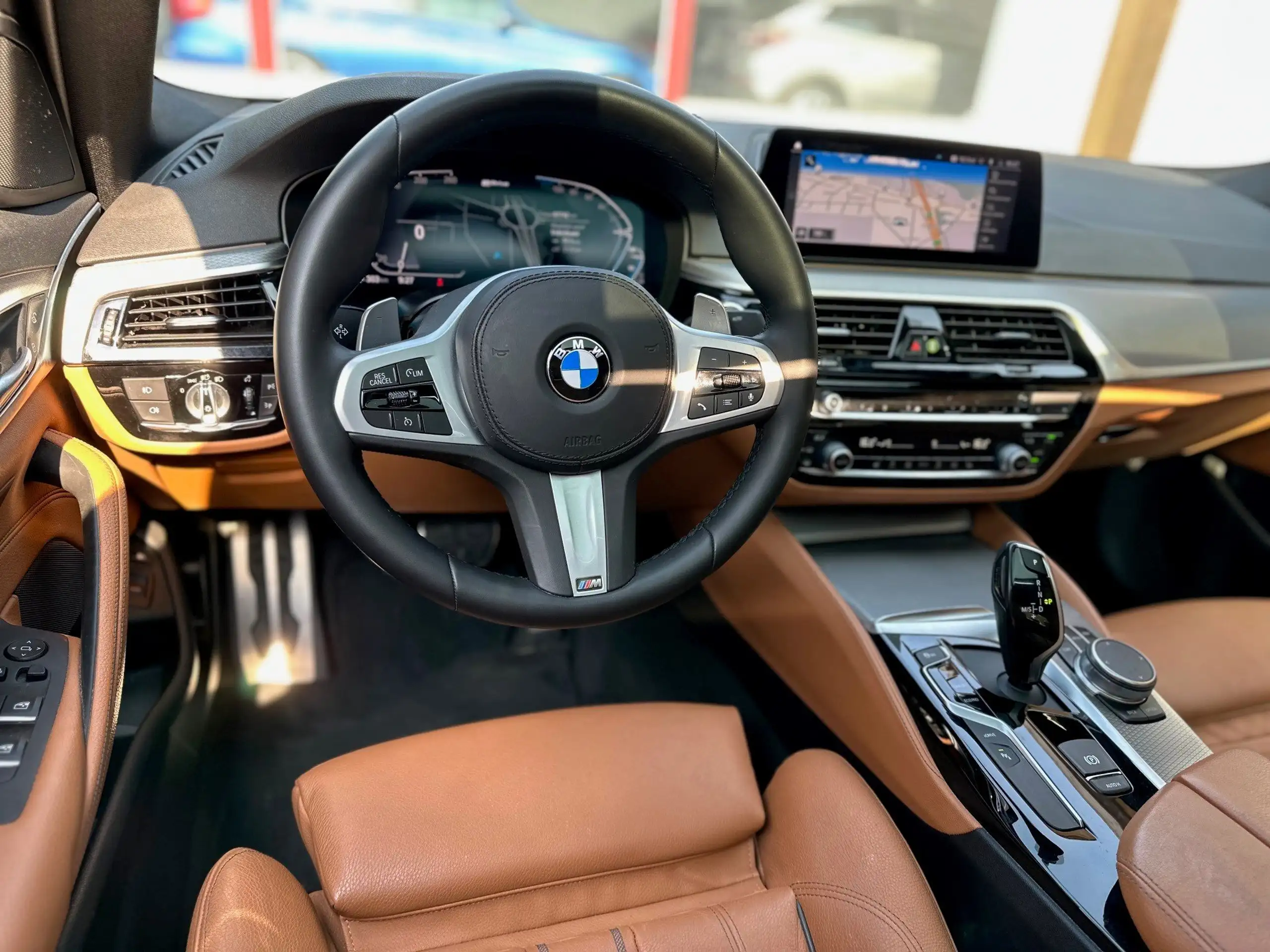 BMW - 530