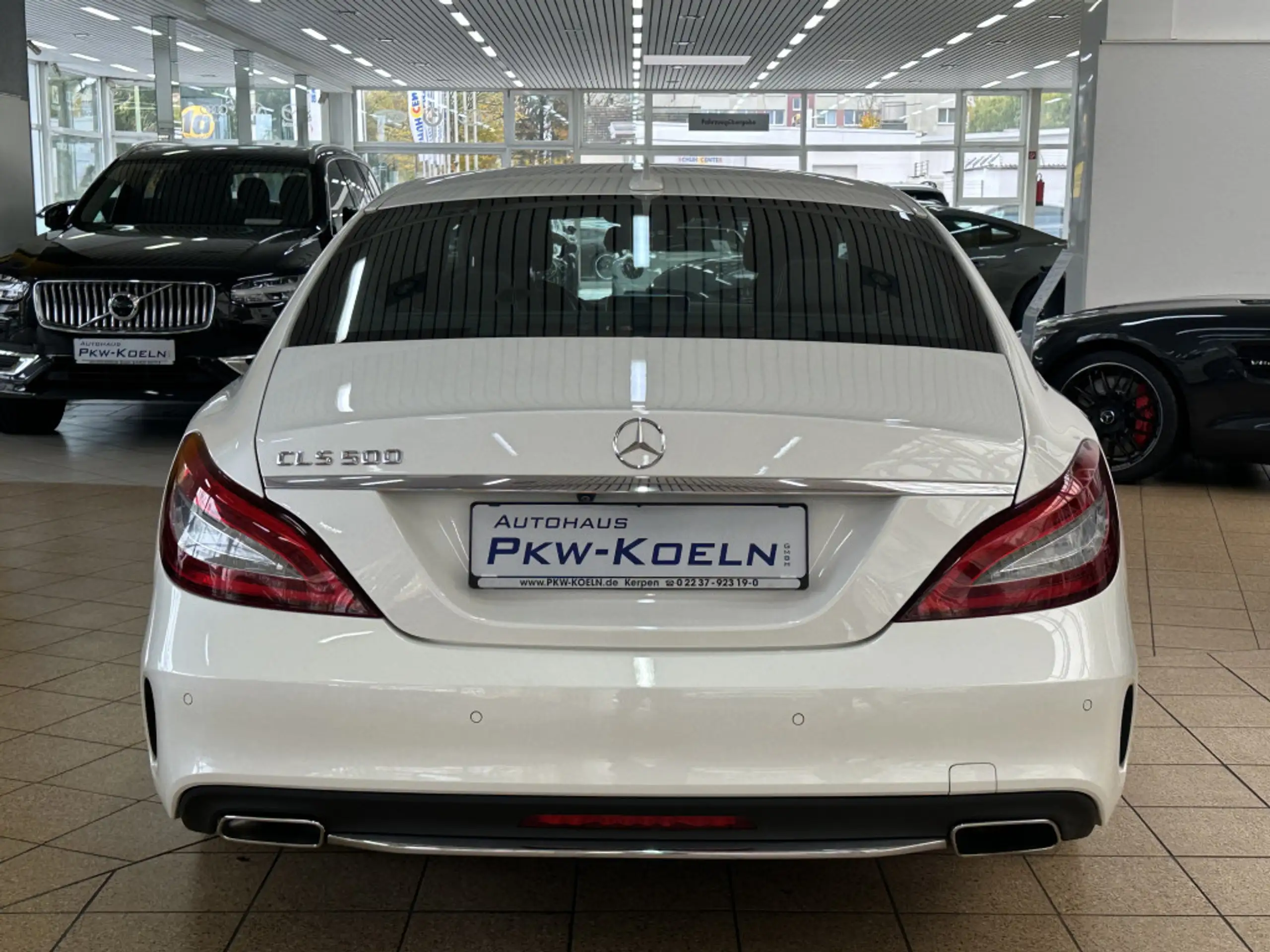 Mercedes-Benz - CLS 500