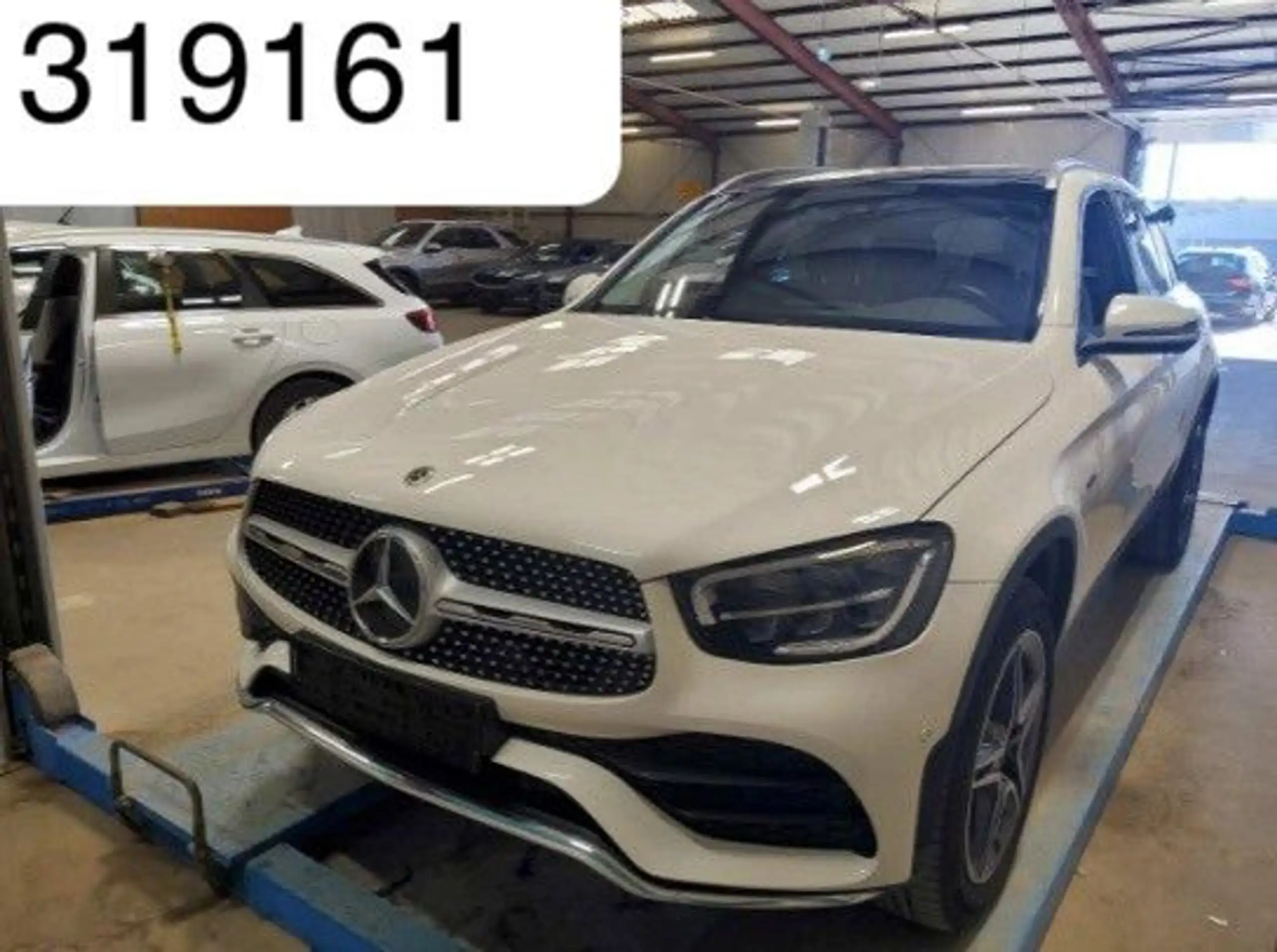 Mercedes-Benz - GLC 300