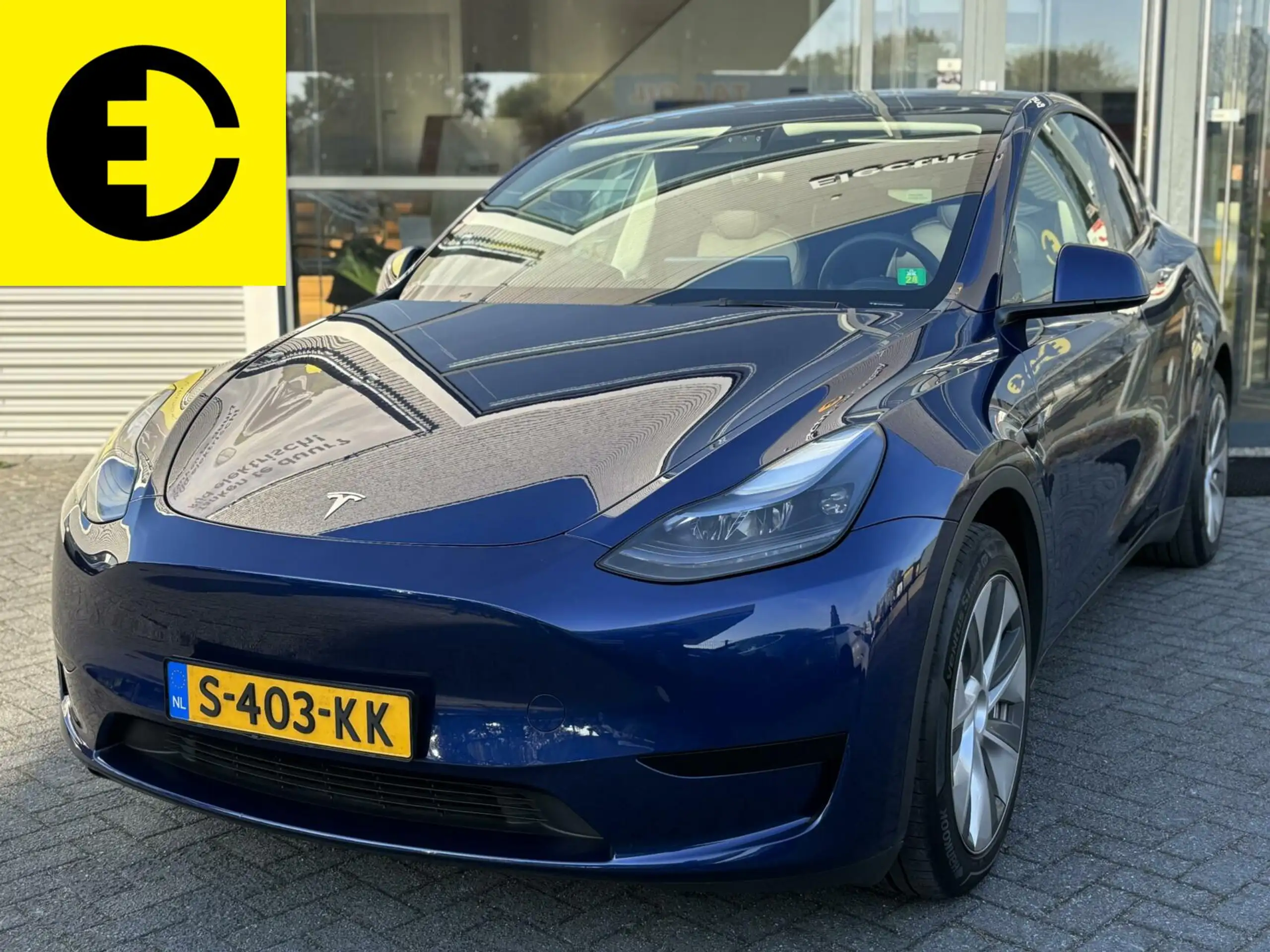 Tesla - Model Y