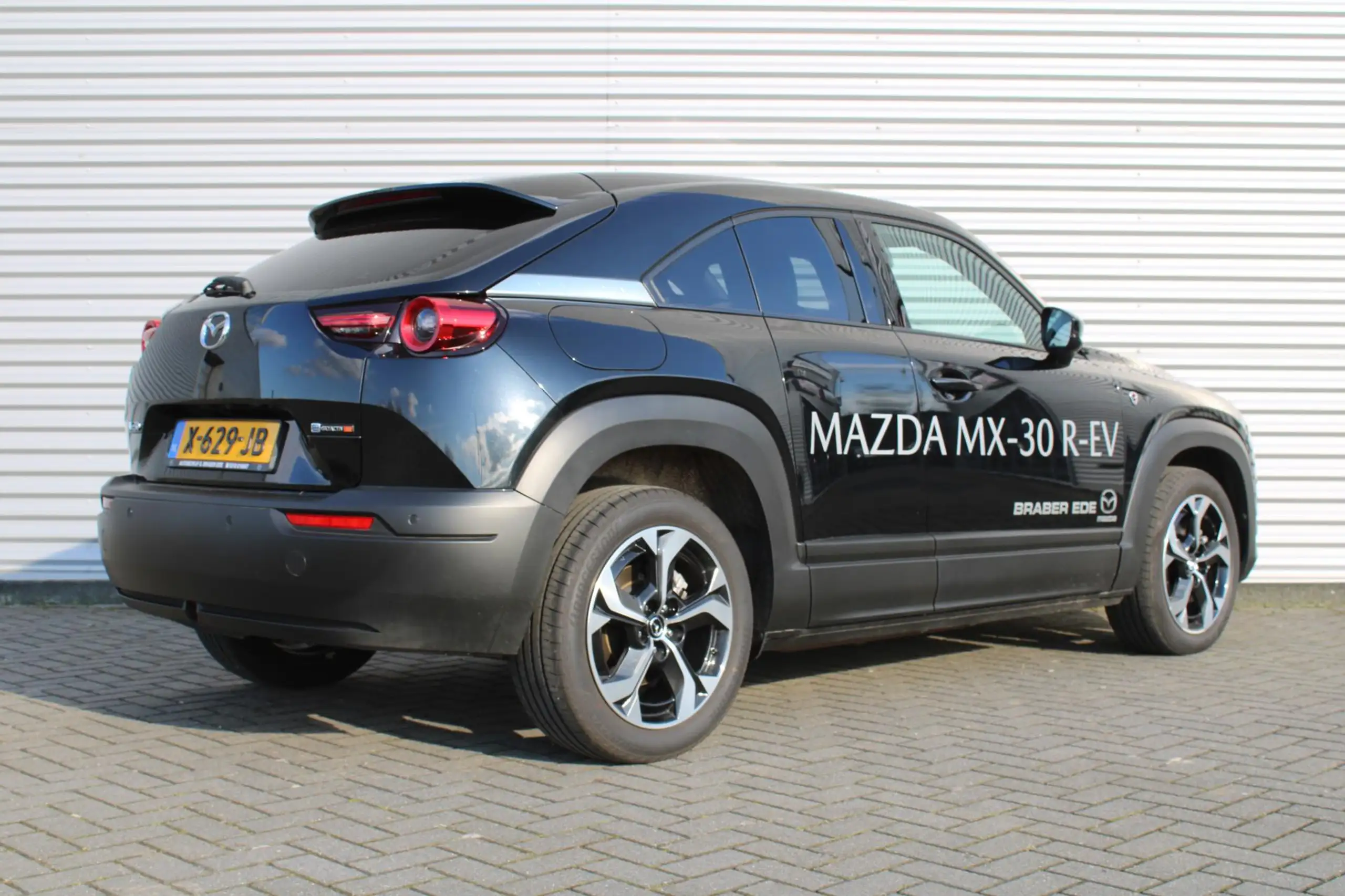 Mazda - MX-30