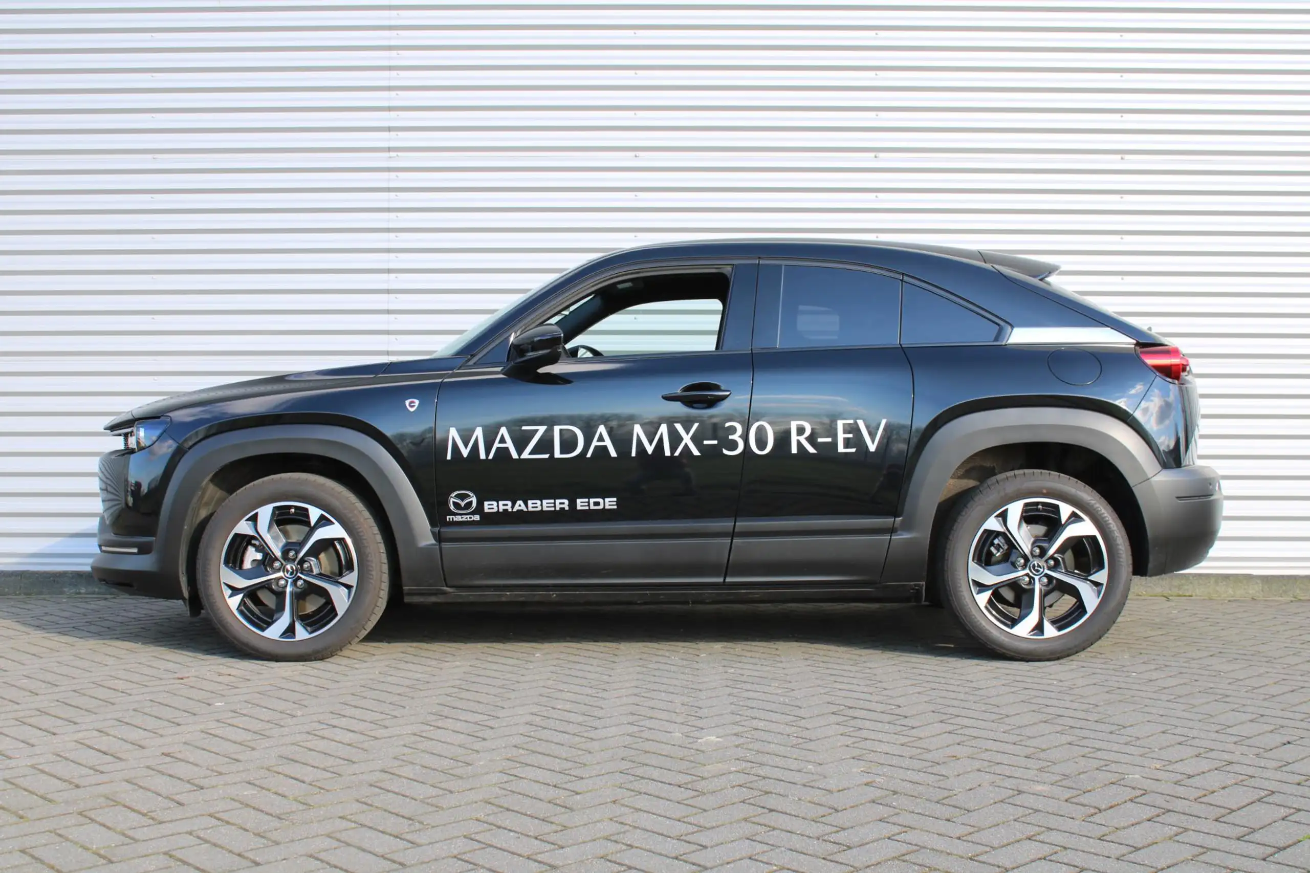 Mazda - MX-30