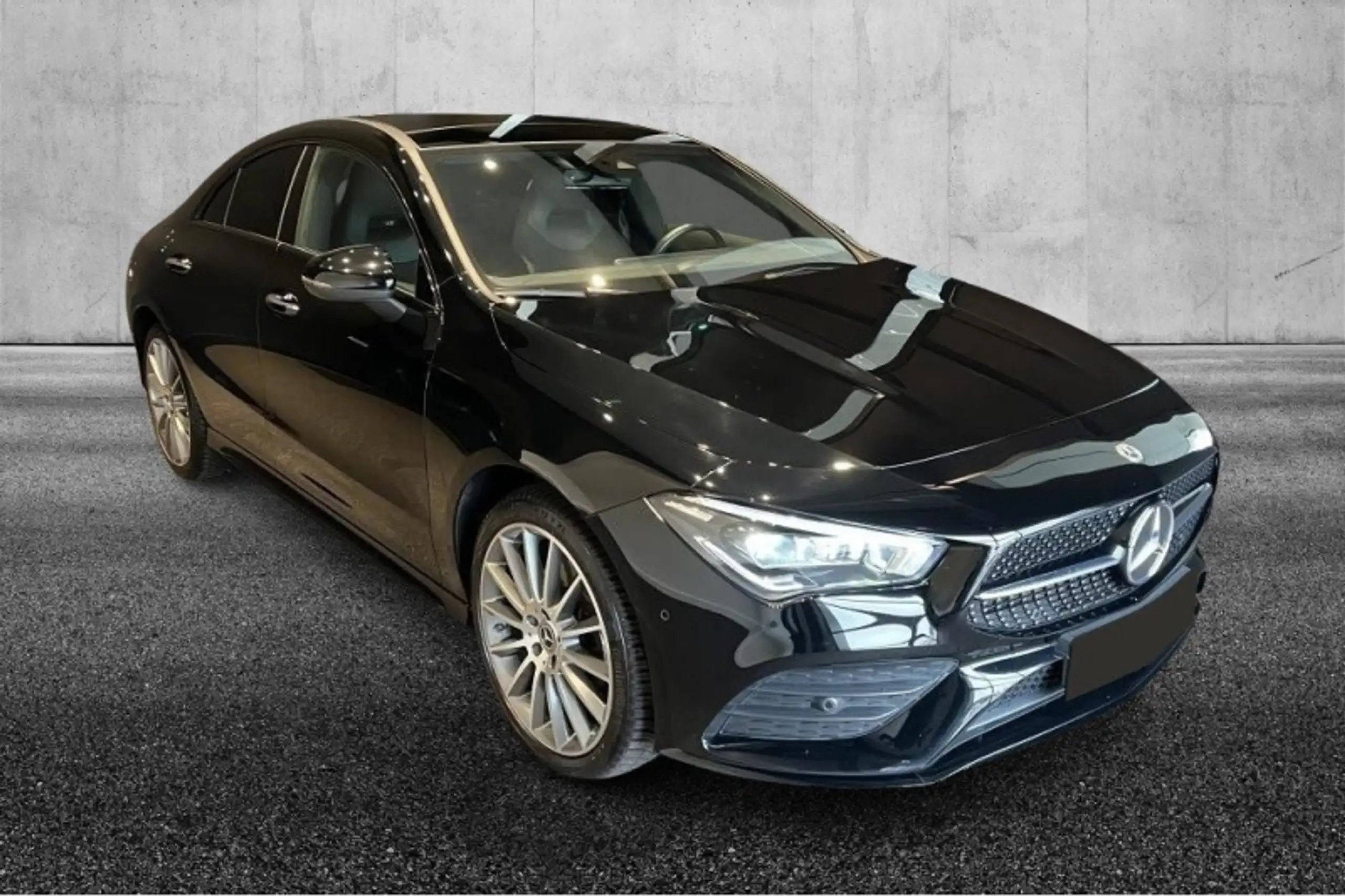 Mercedes-Benz - CLA 250