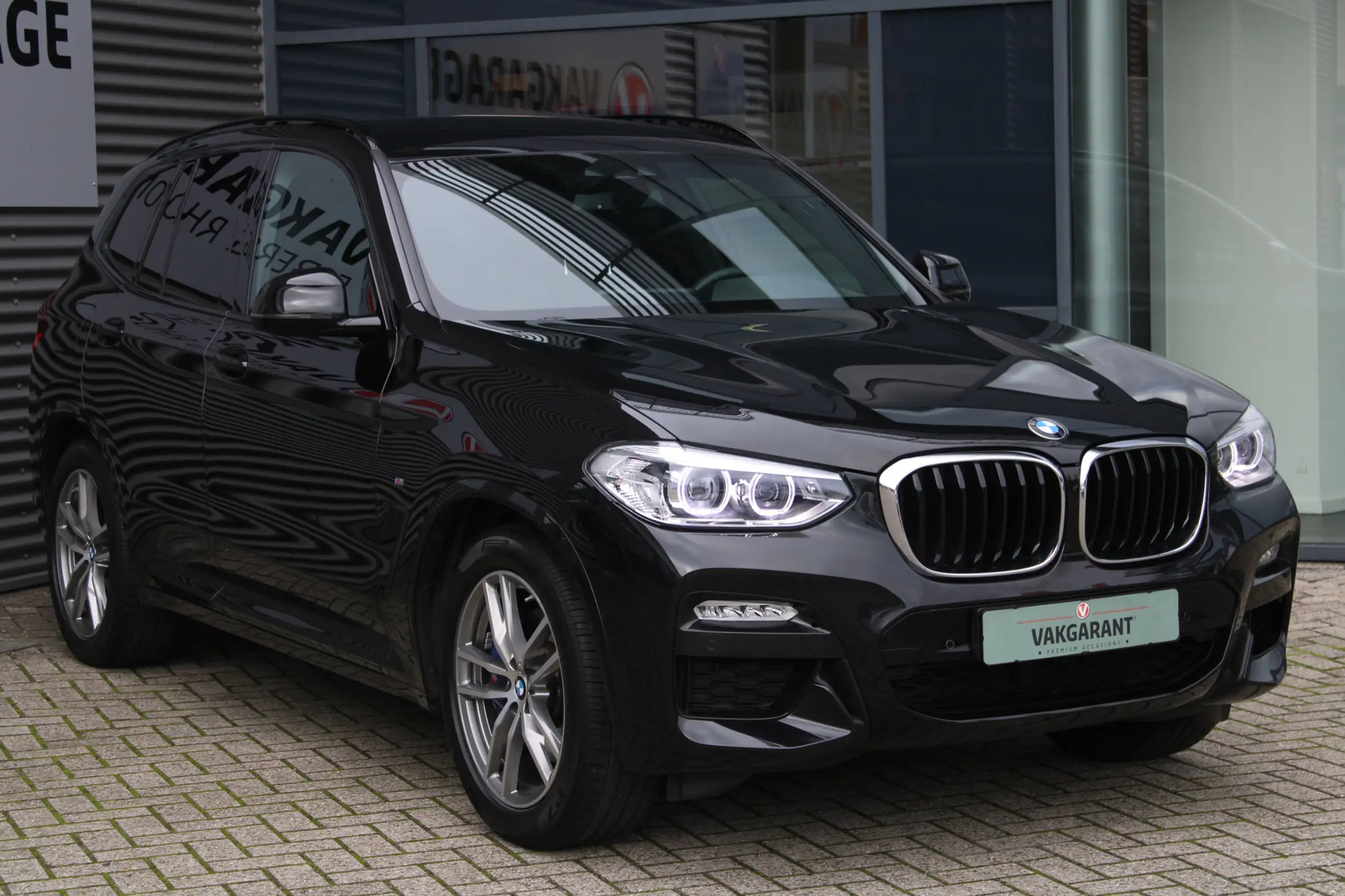 BMW - X3