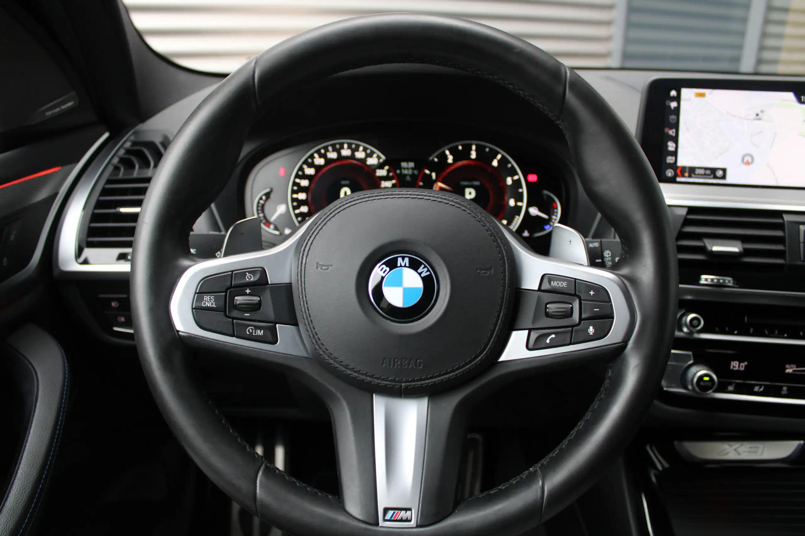 BMW - X3