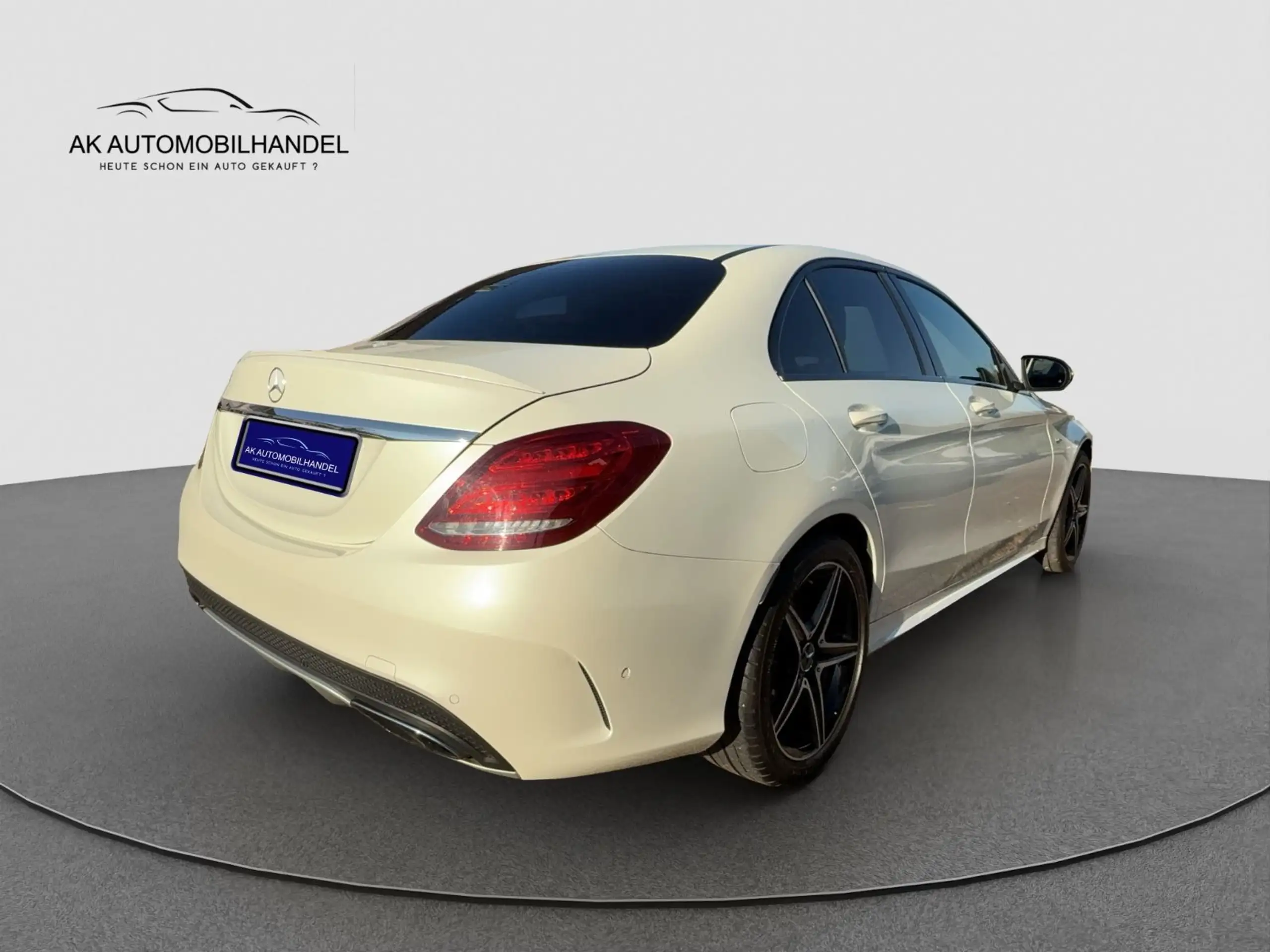 Mercedes-Benz - C 43 AMG