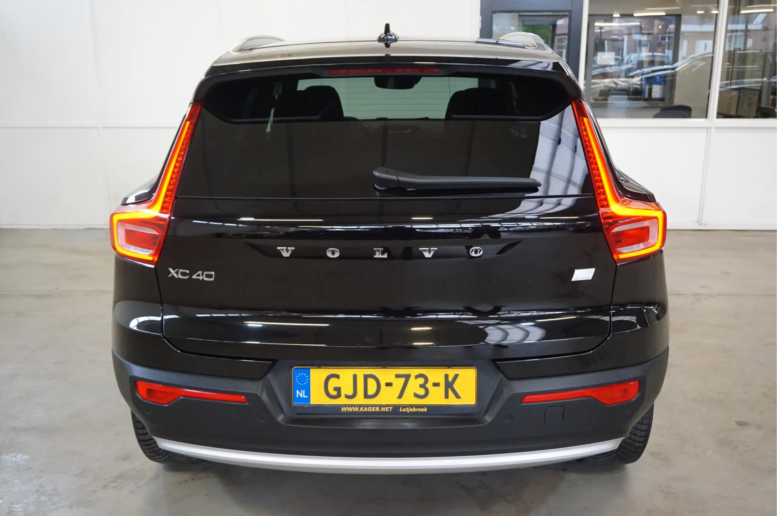 Volvo - XC40