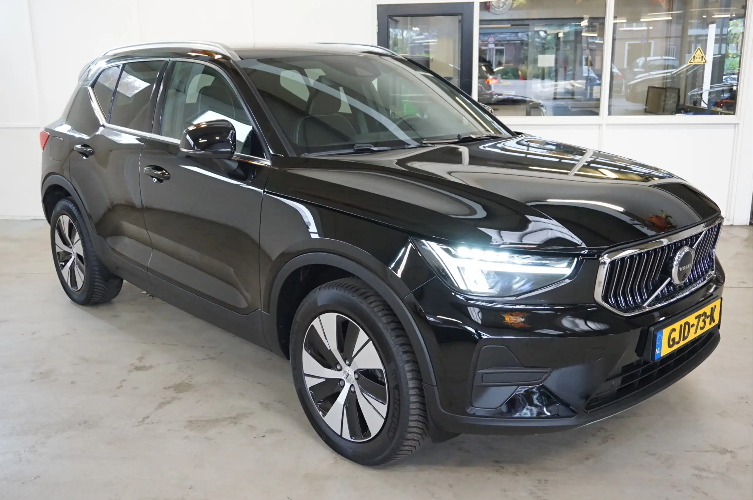 Volvo - XC40