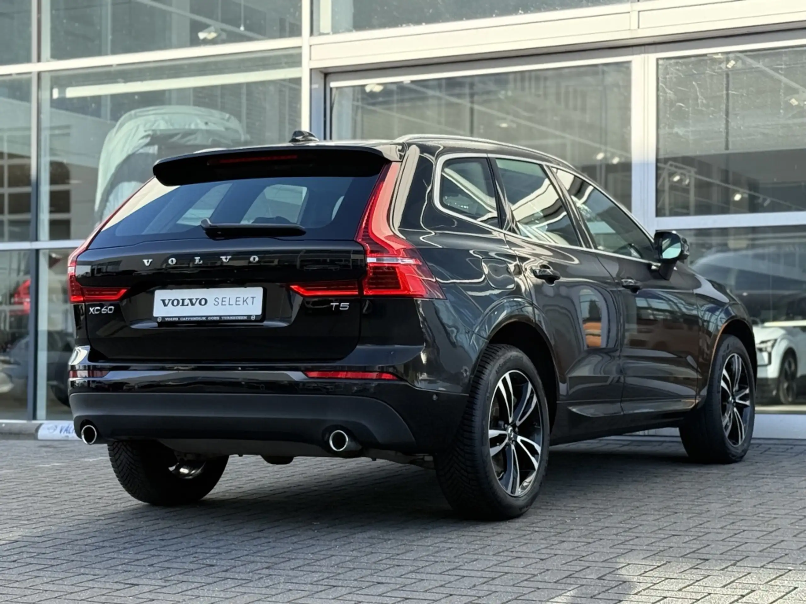 Volvo - XC60