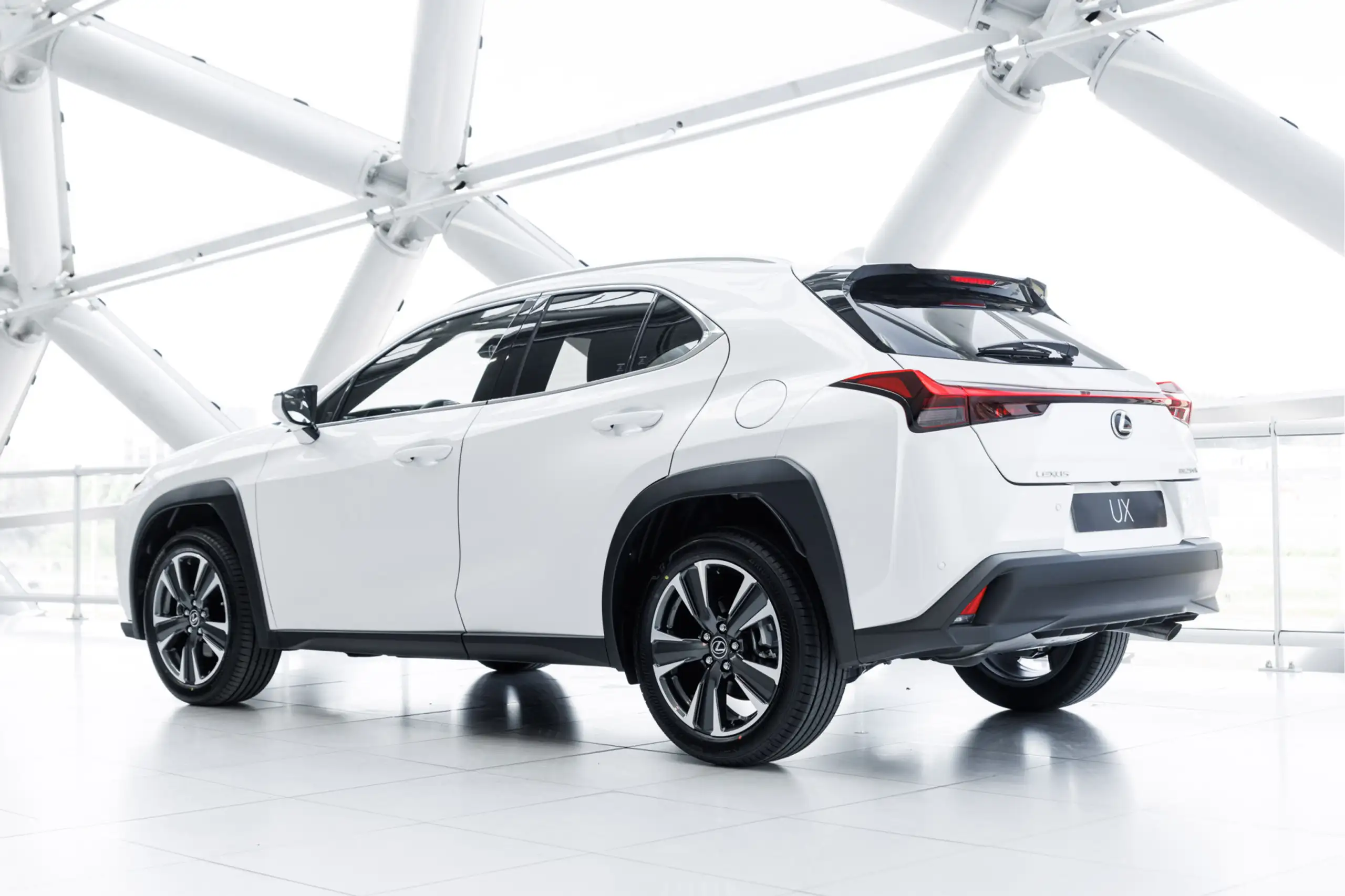 Lexus - UX 250h