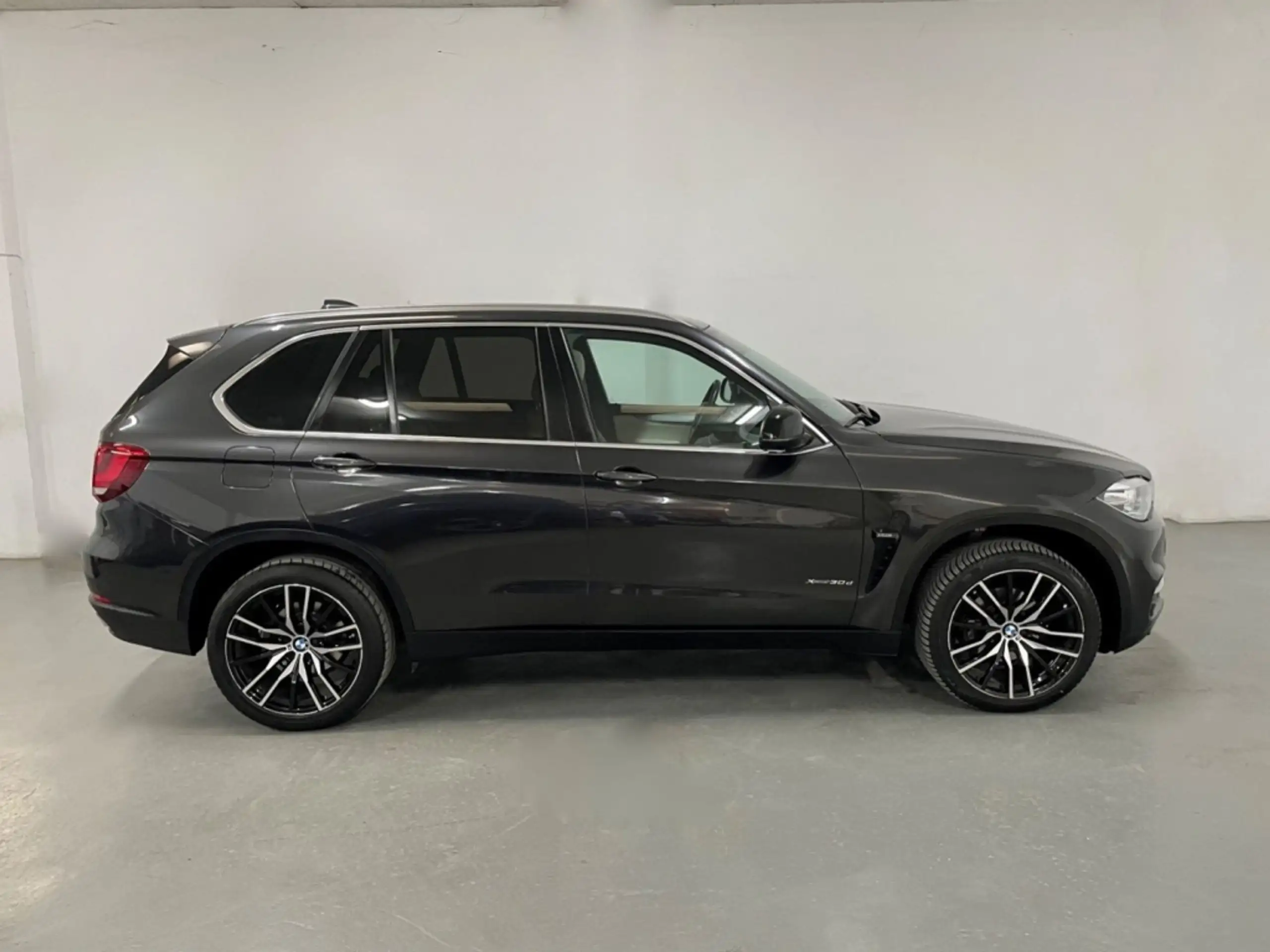 BMW - X5