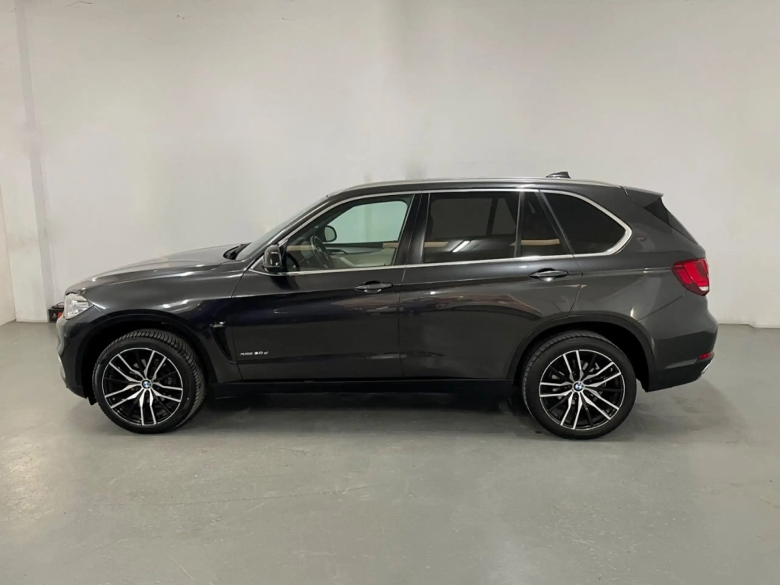 BMW - X5