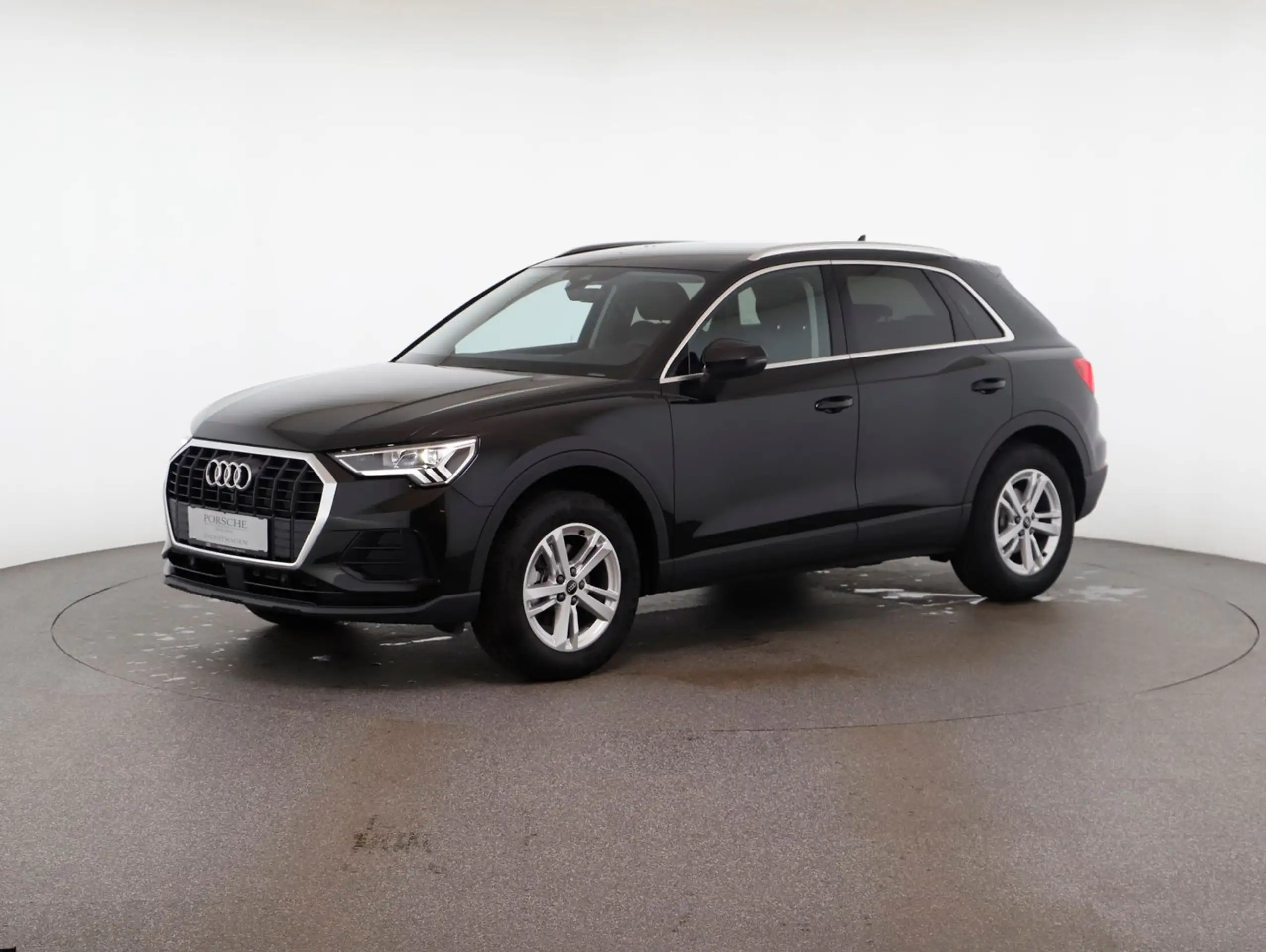 Audi - Q3