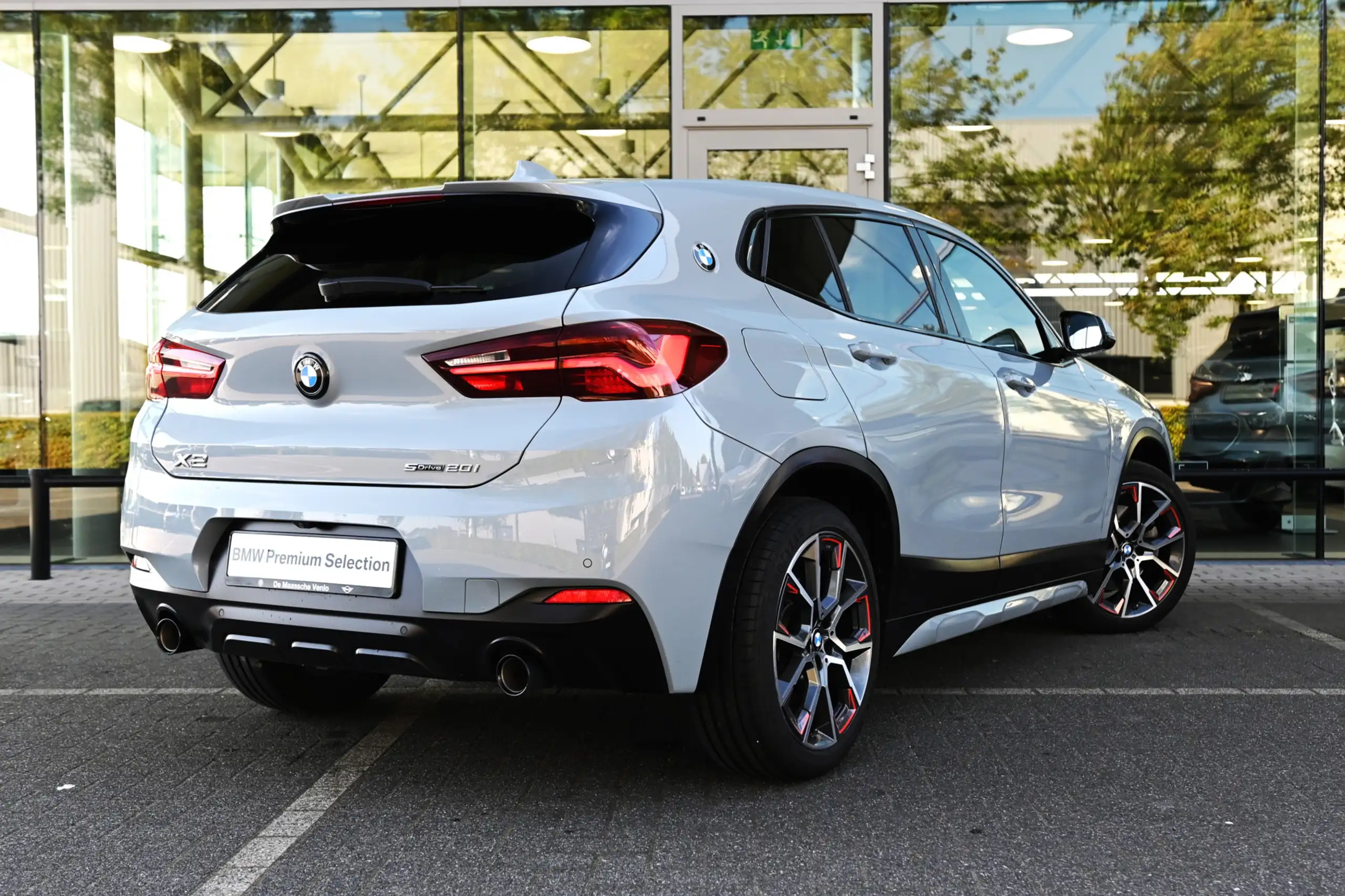 BMW - X2