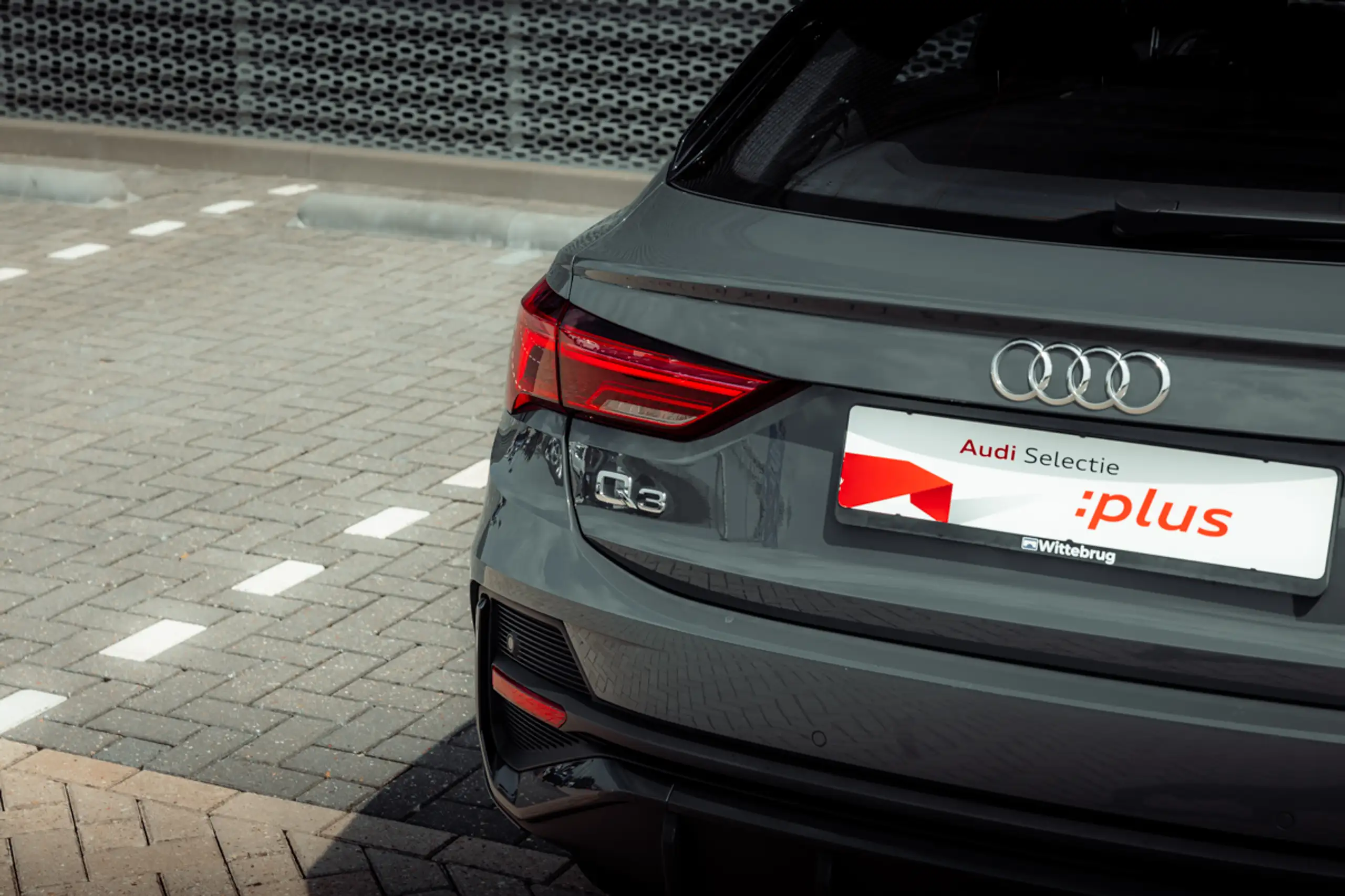 Audi - Q3