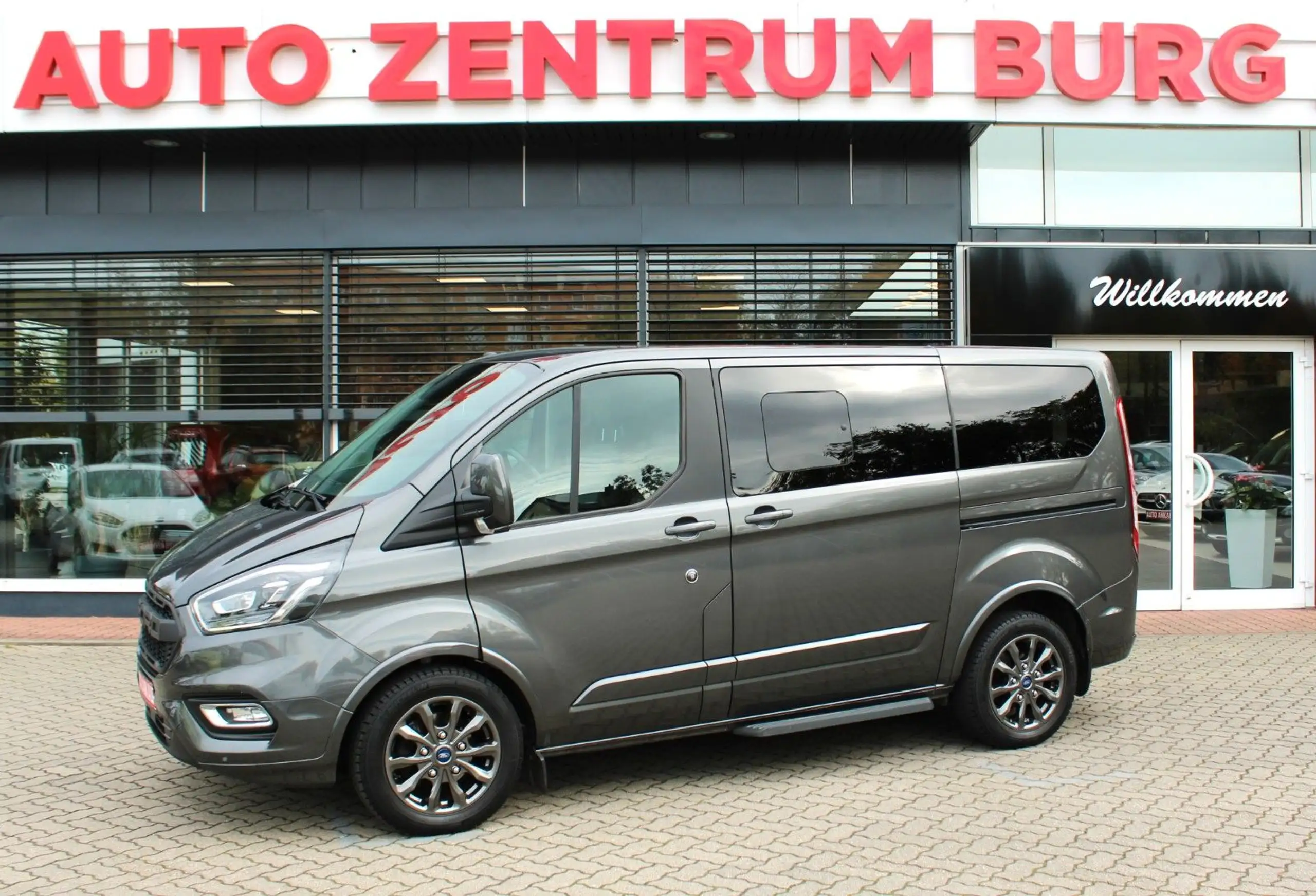 Ford - Tourneo Custom