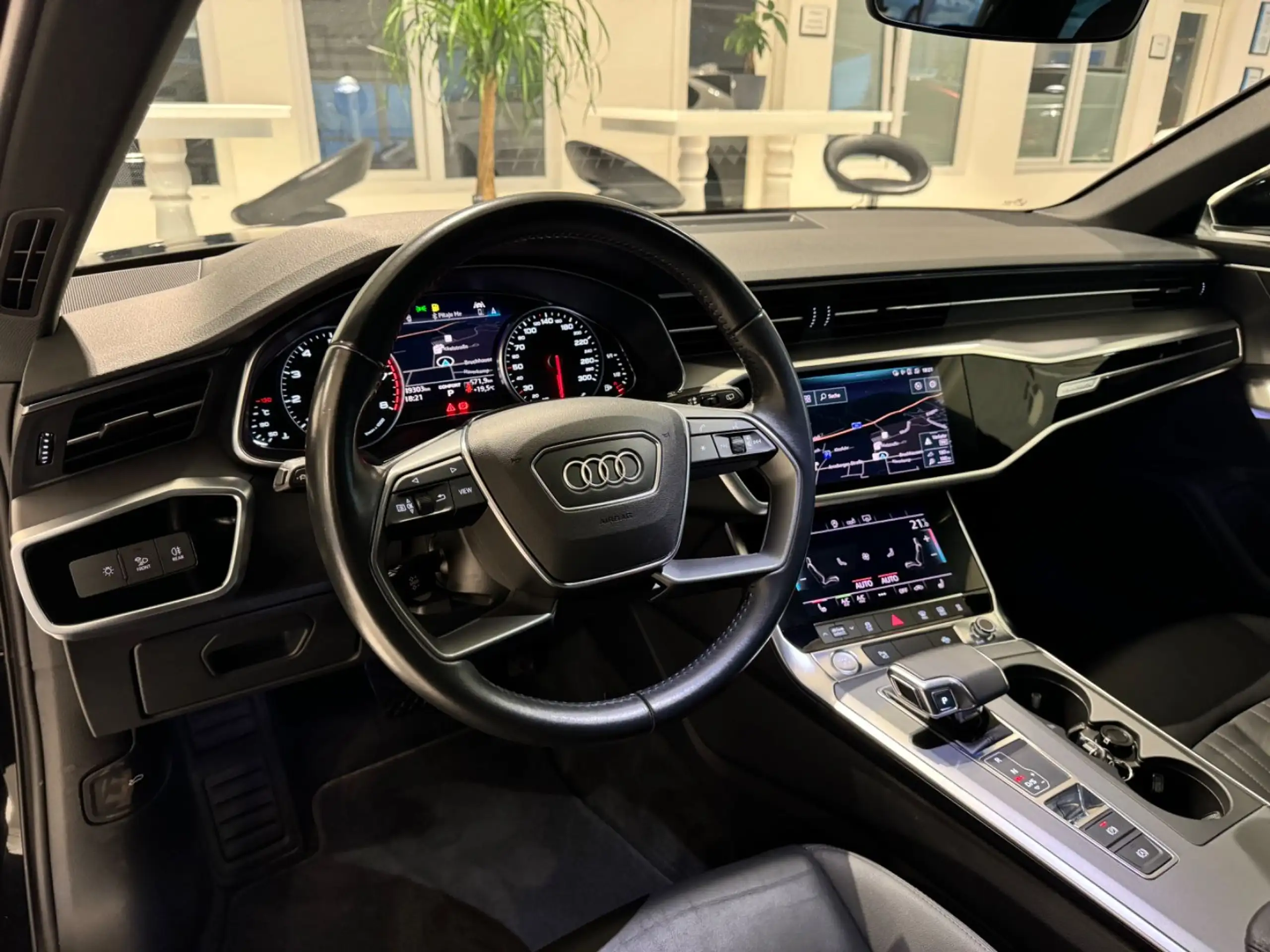 Audi - A6