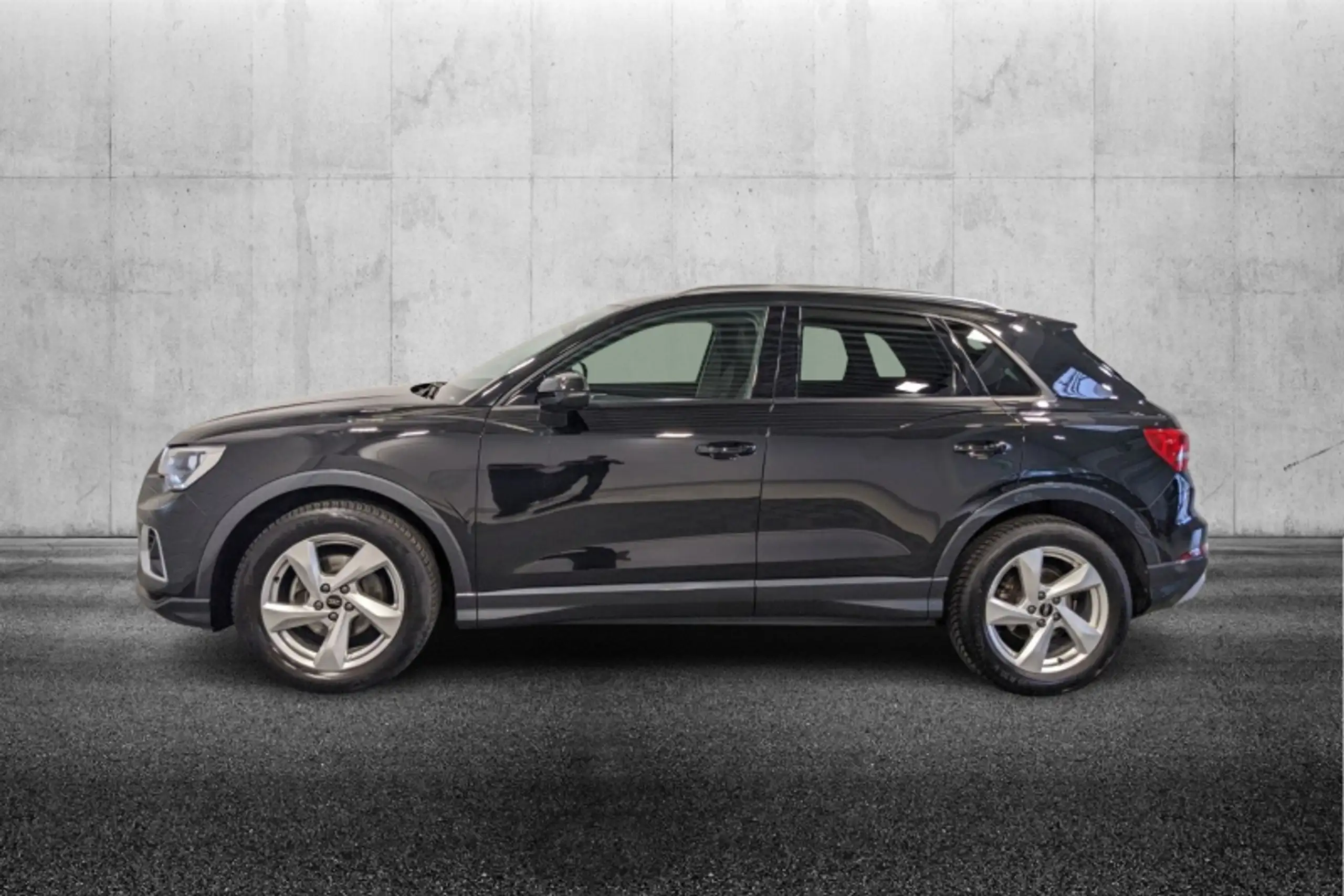 Audi - Q3