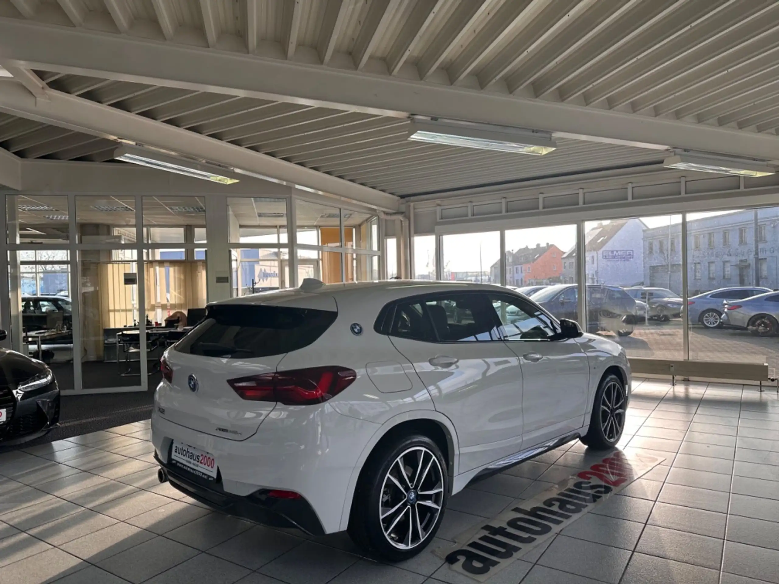 BMW - X2