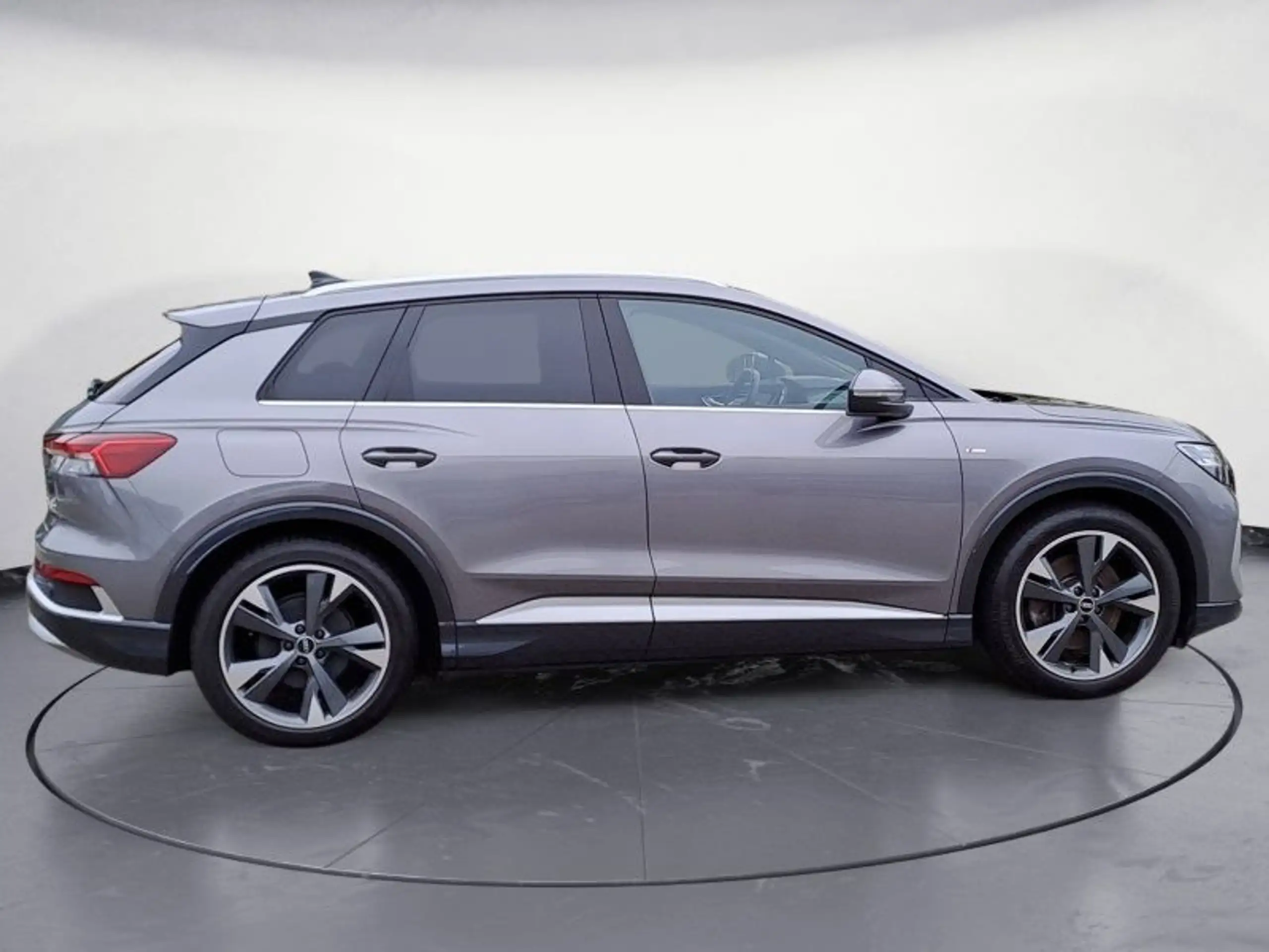 Audi - Q4 e-tron