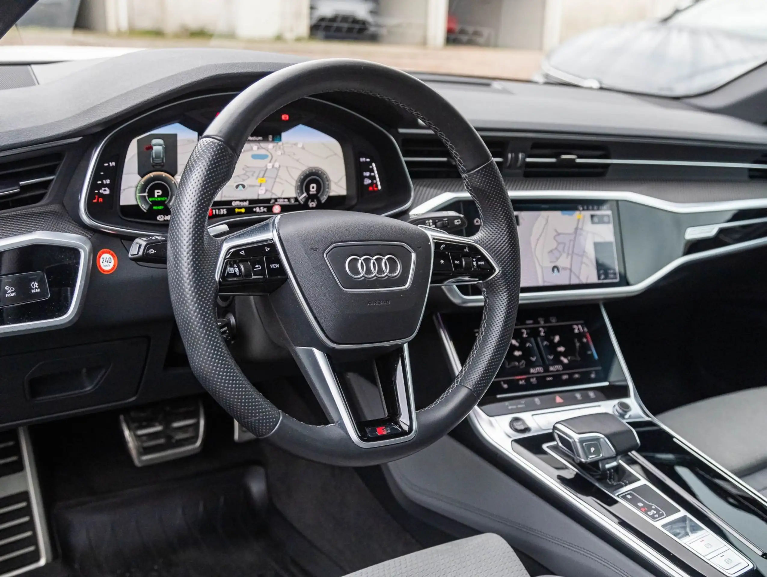 Audi - A6