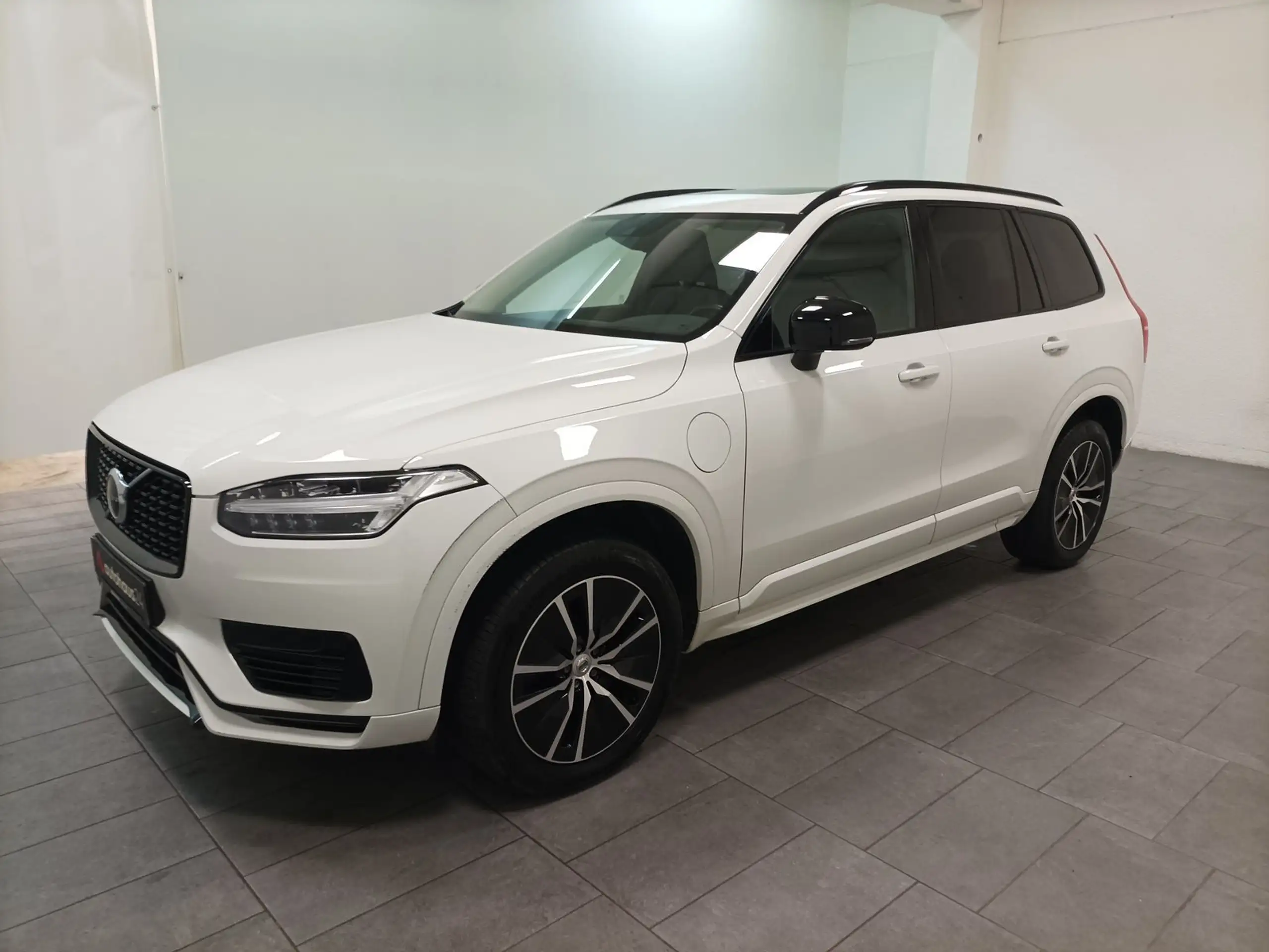 Volvo - XC90