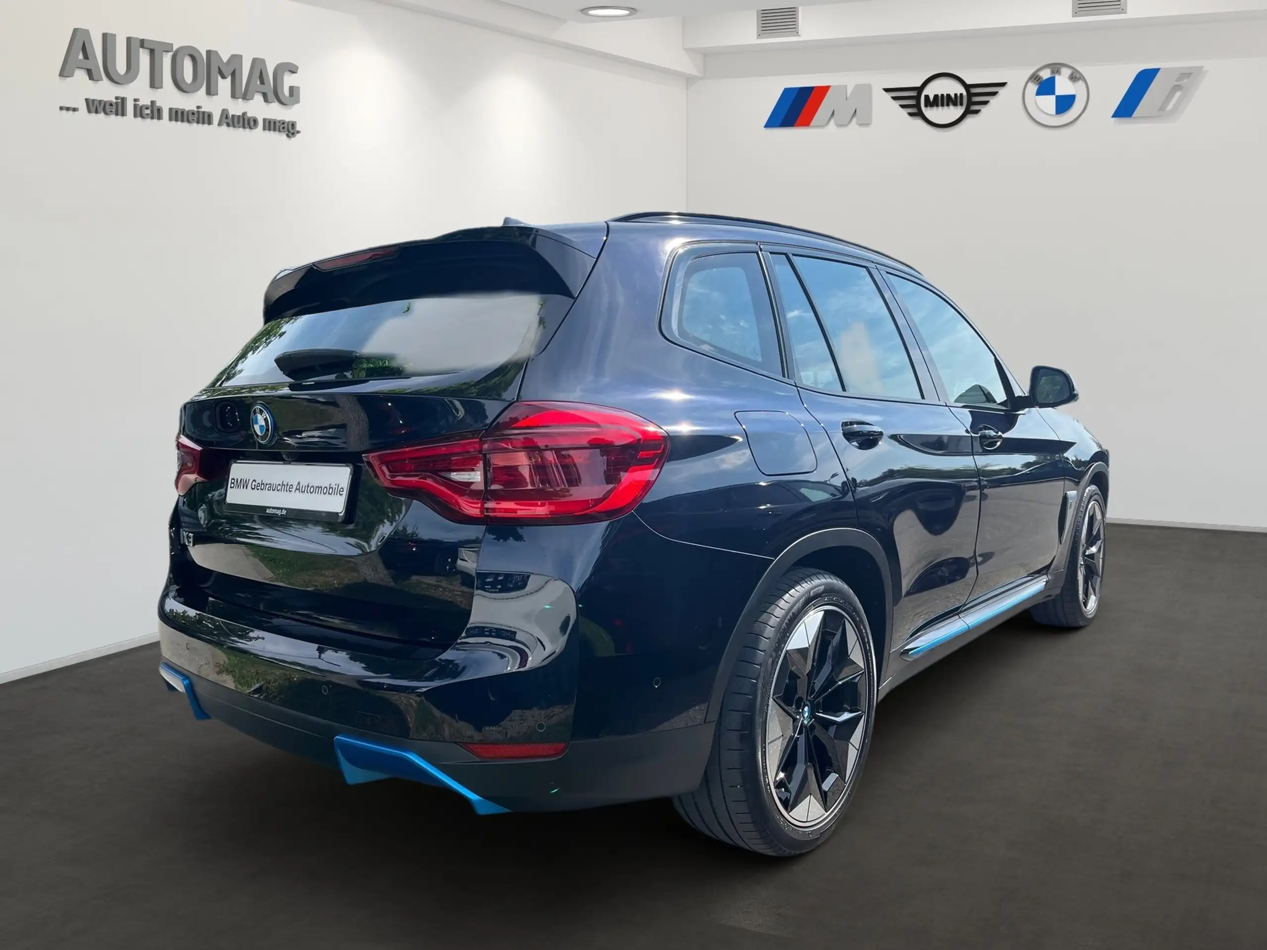 BMW - iX3