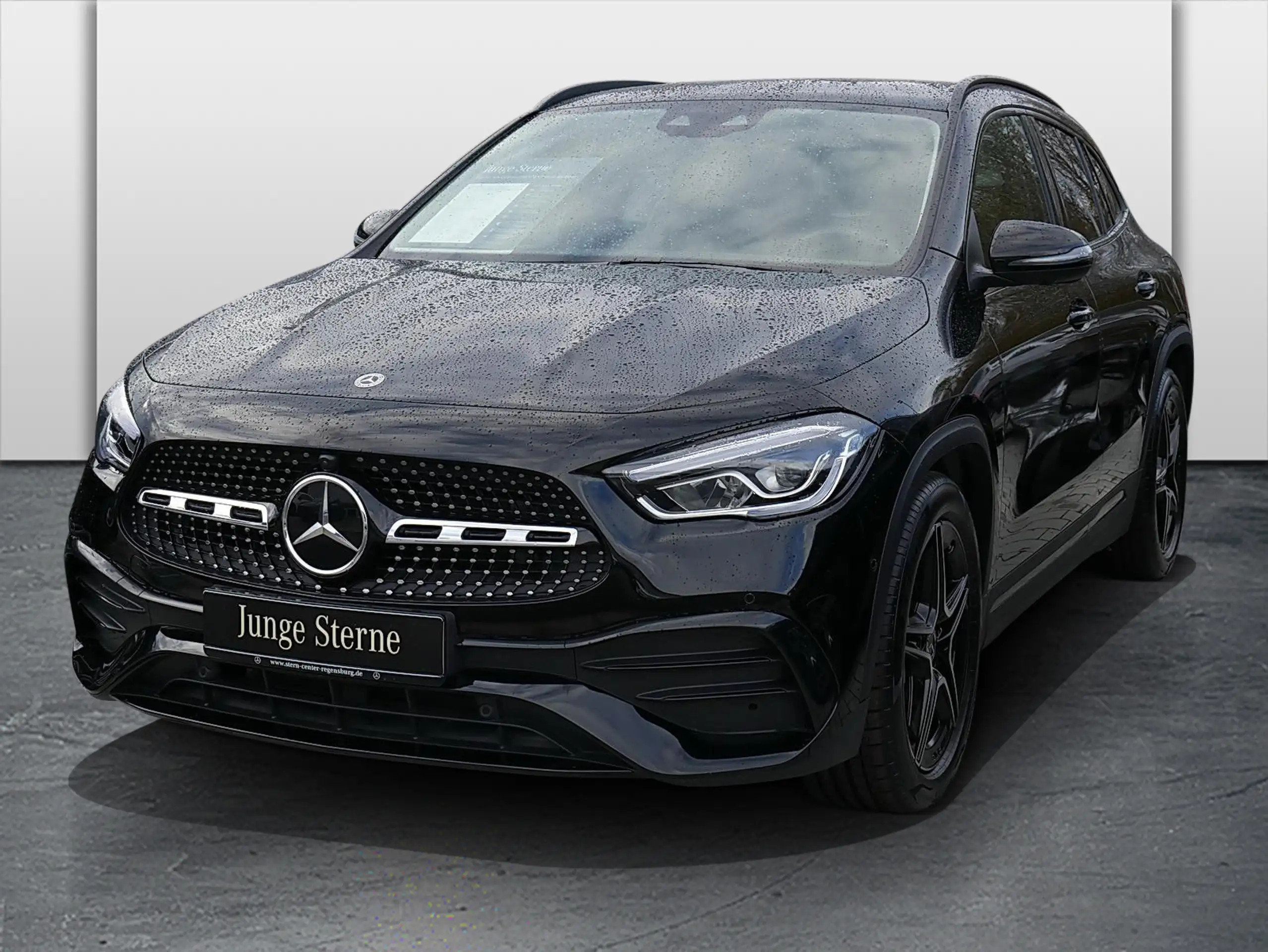 Mercedes-Benz - GLA 180